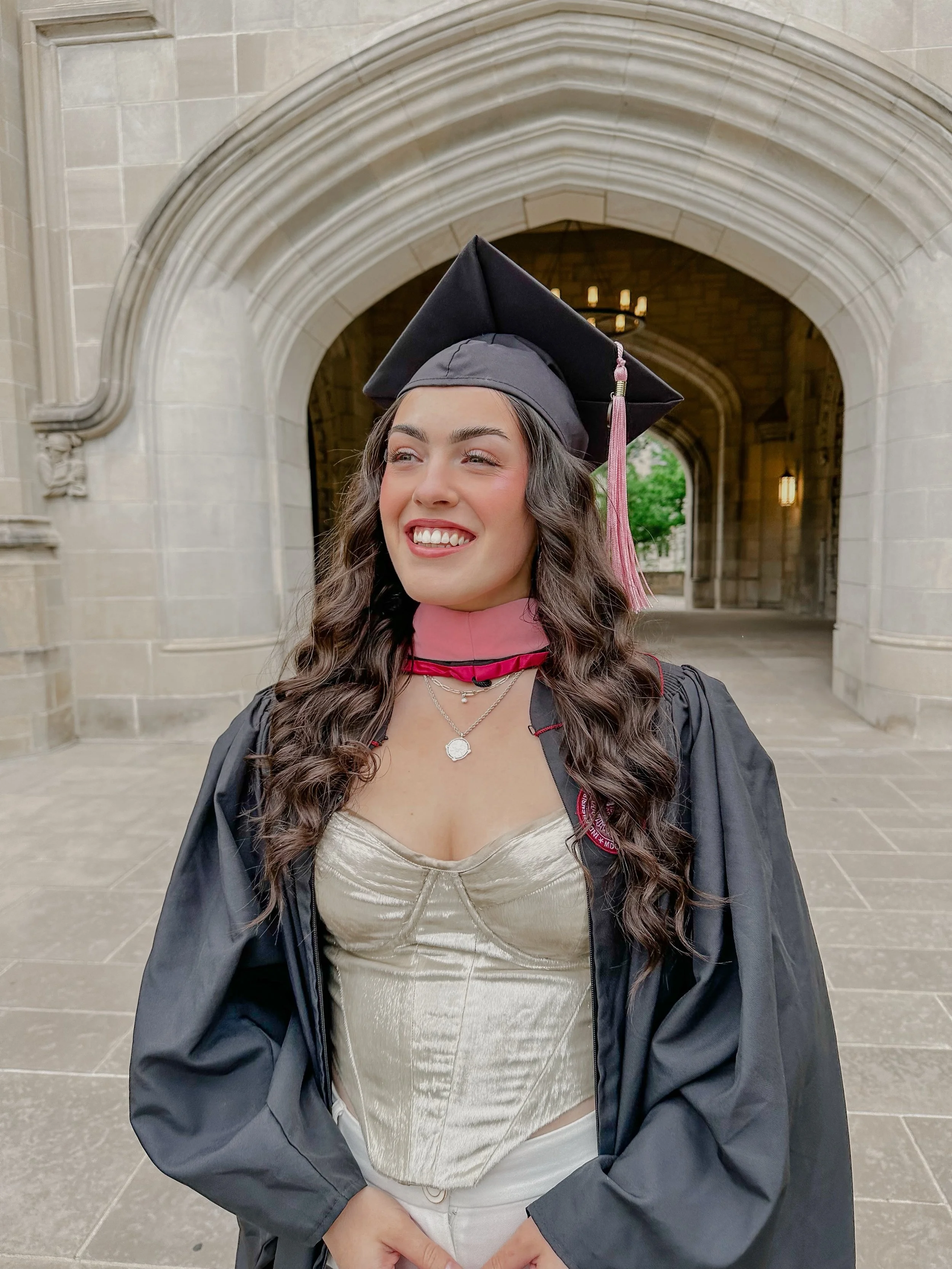 Graduated!!! 🎀🎓

📸 - @michaelthebassist