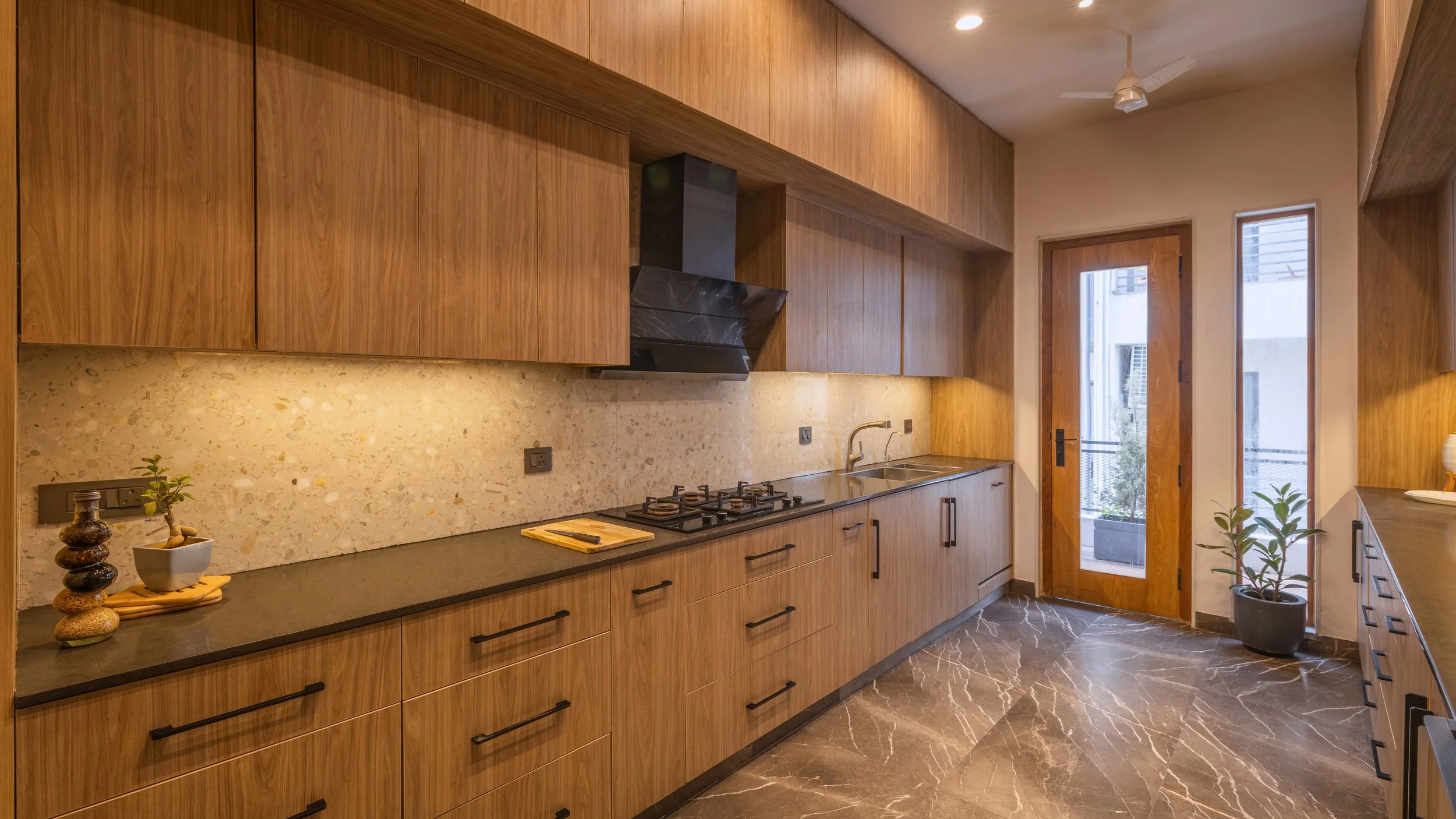 Kitchen1.jpg