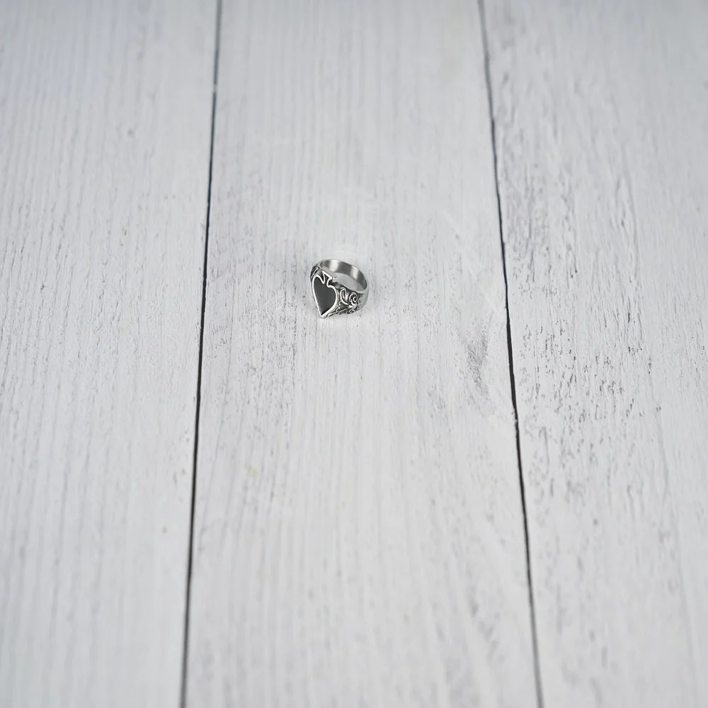 victorian-heart-ring-side-left.jpg