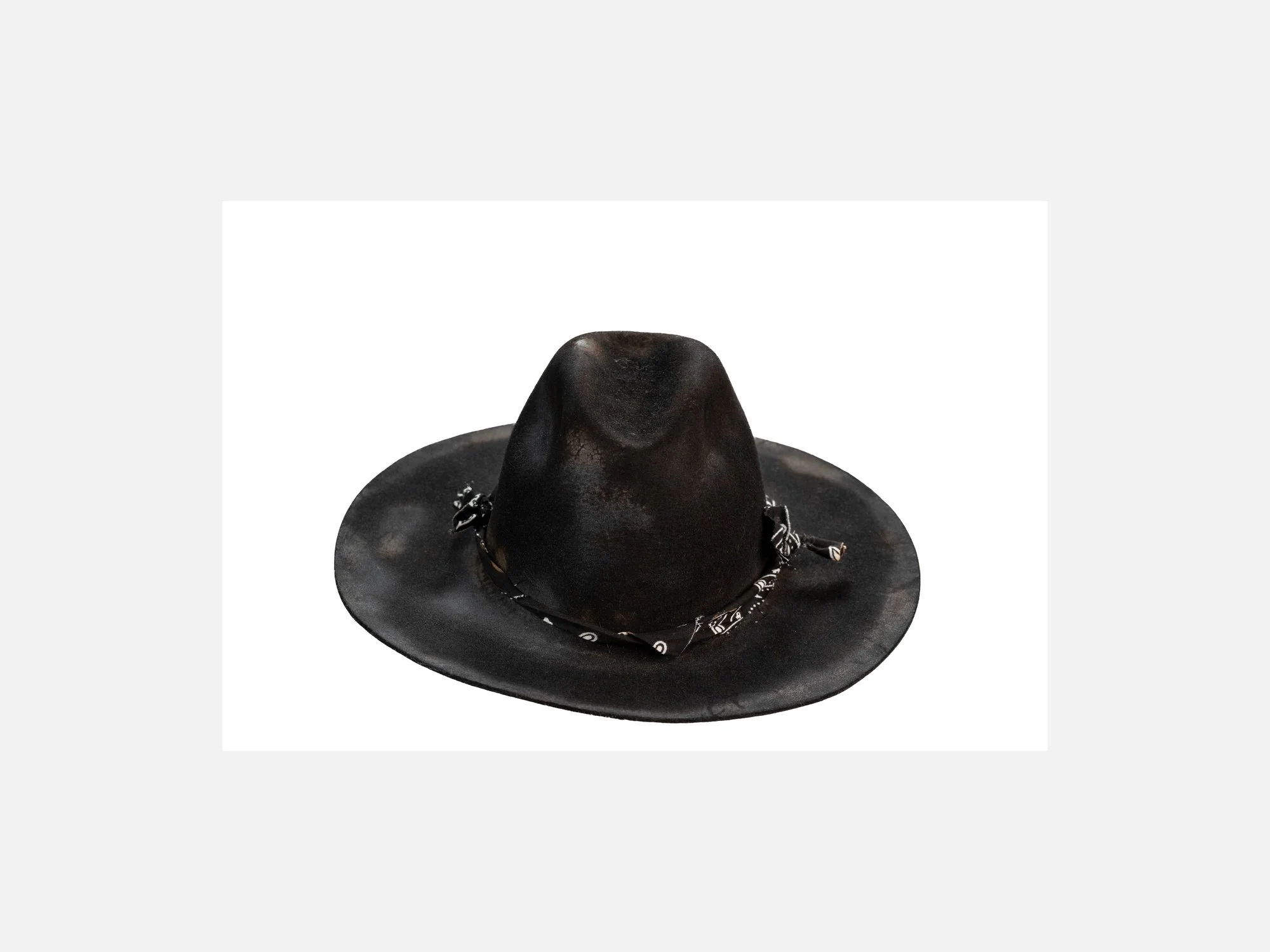 CAVALLO_HAT_SHOP-0335_Luxury_Smaller_2000x1500.jpg