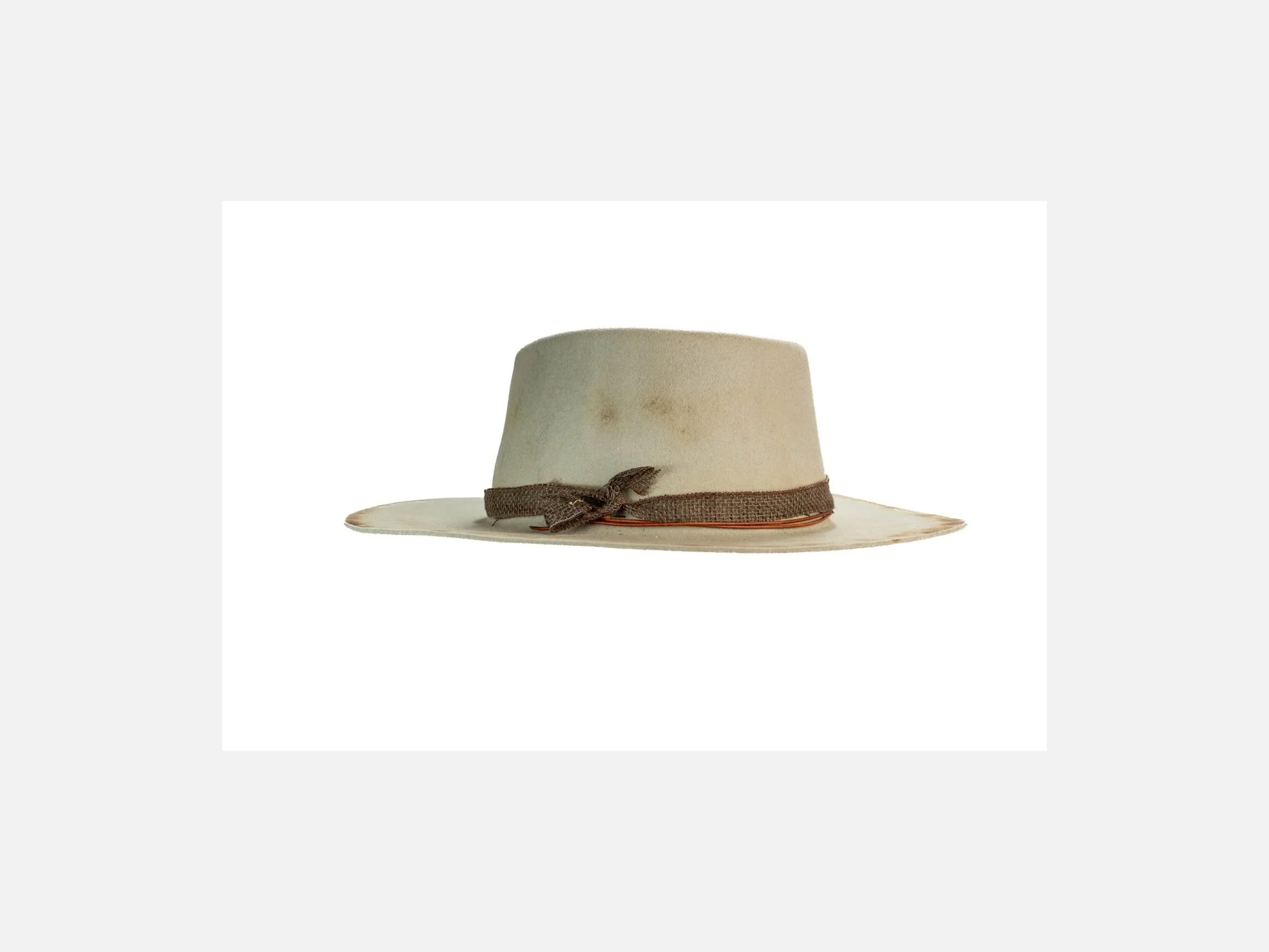 CAVALLO_HAT_SHOP-0328_Luxury_Smaller_2000x1500.jpg
