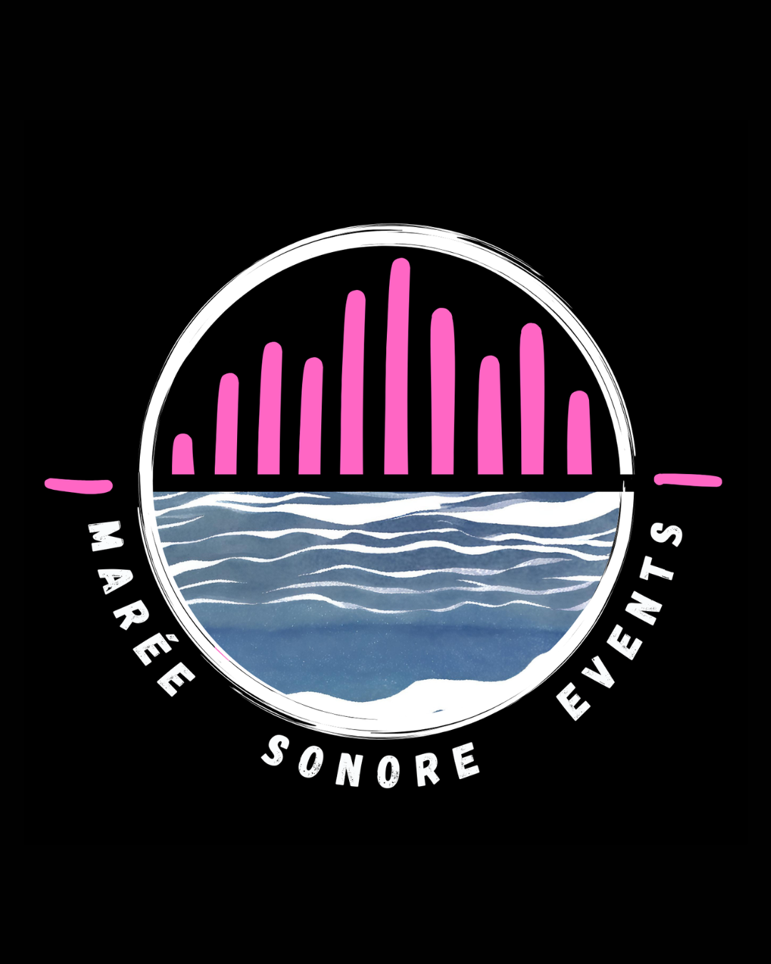 Logo de l'événement 'Marée Sonore' avec des ondes sonores en haut, des vagues en bas, et le texte entourant le logo.