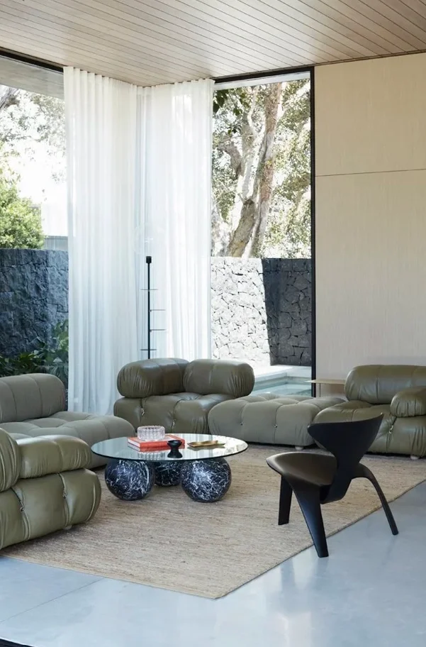 Hinekawa House Lounge Decor .webp