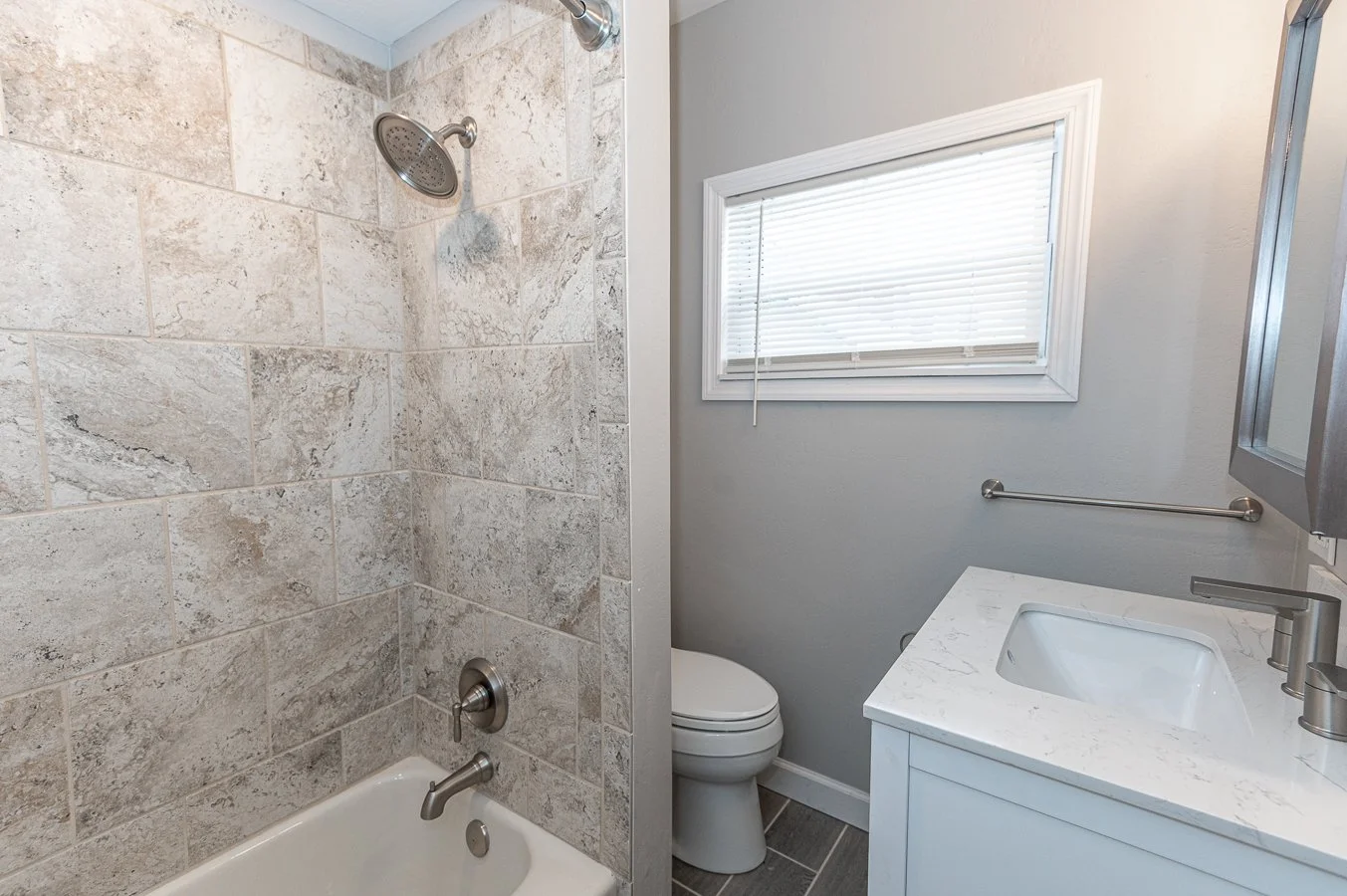 1425 Rutherford Ave-22.jpg