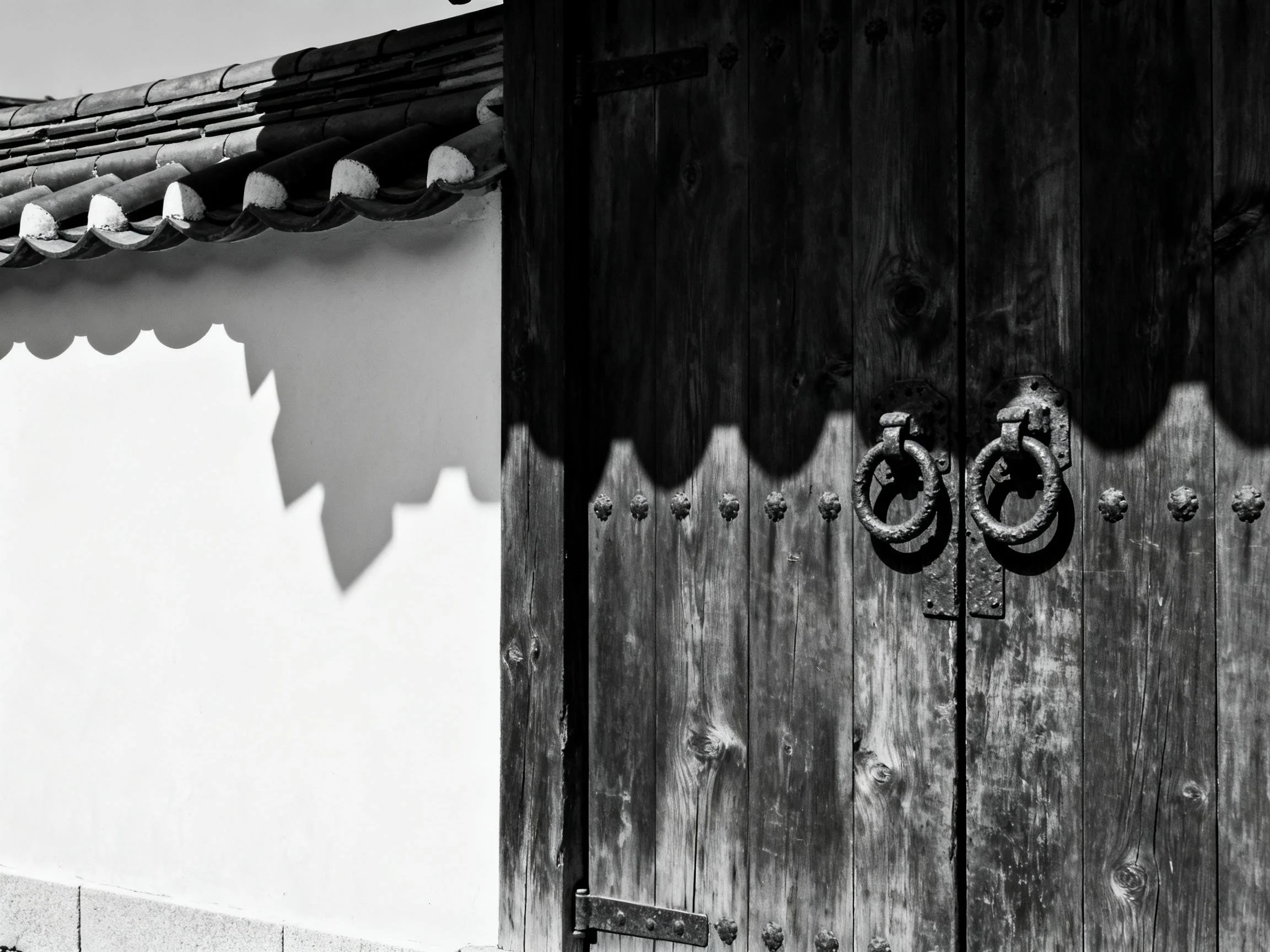 Seoul: Bukchon Hanok Village Walking Tour