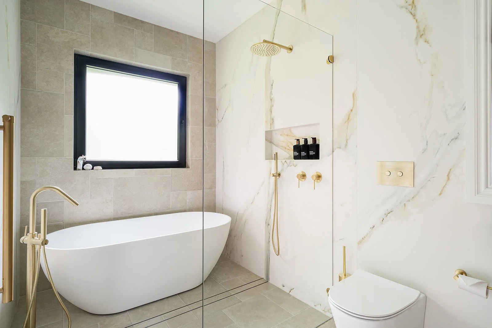 Master Bathroom-2.jpg
