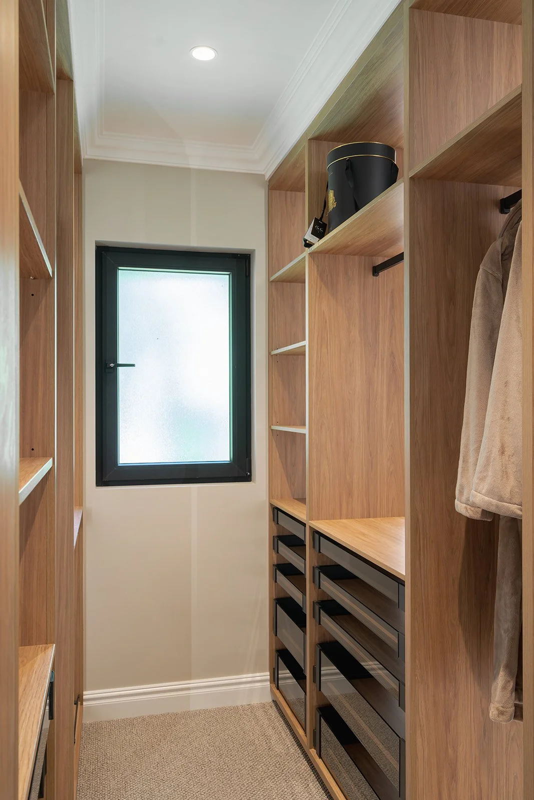 Master Bedroom-35.jpg
