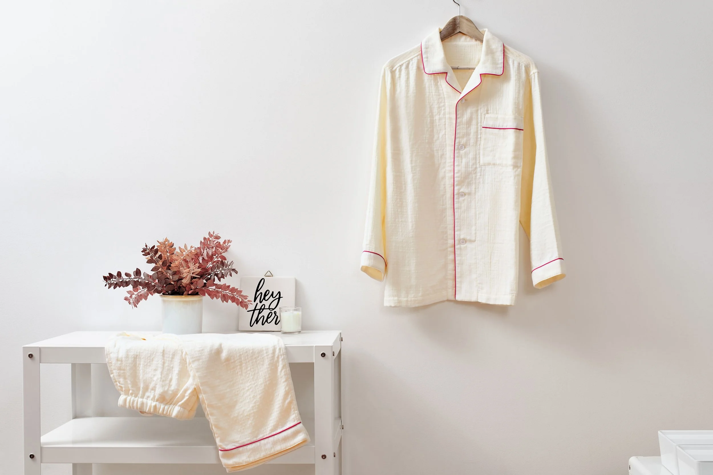 Cream-colored UCHINO Marshmallow Gauze Pajama