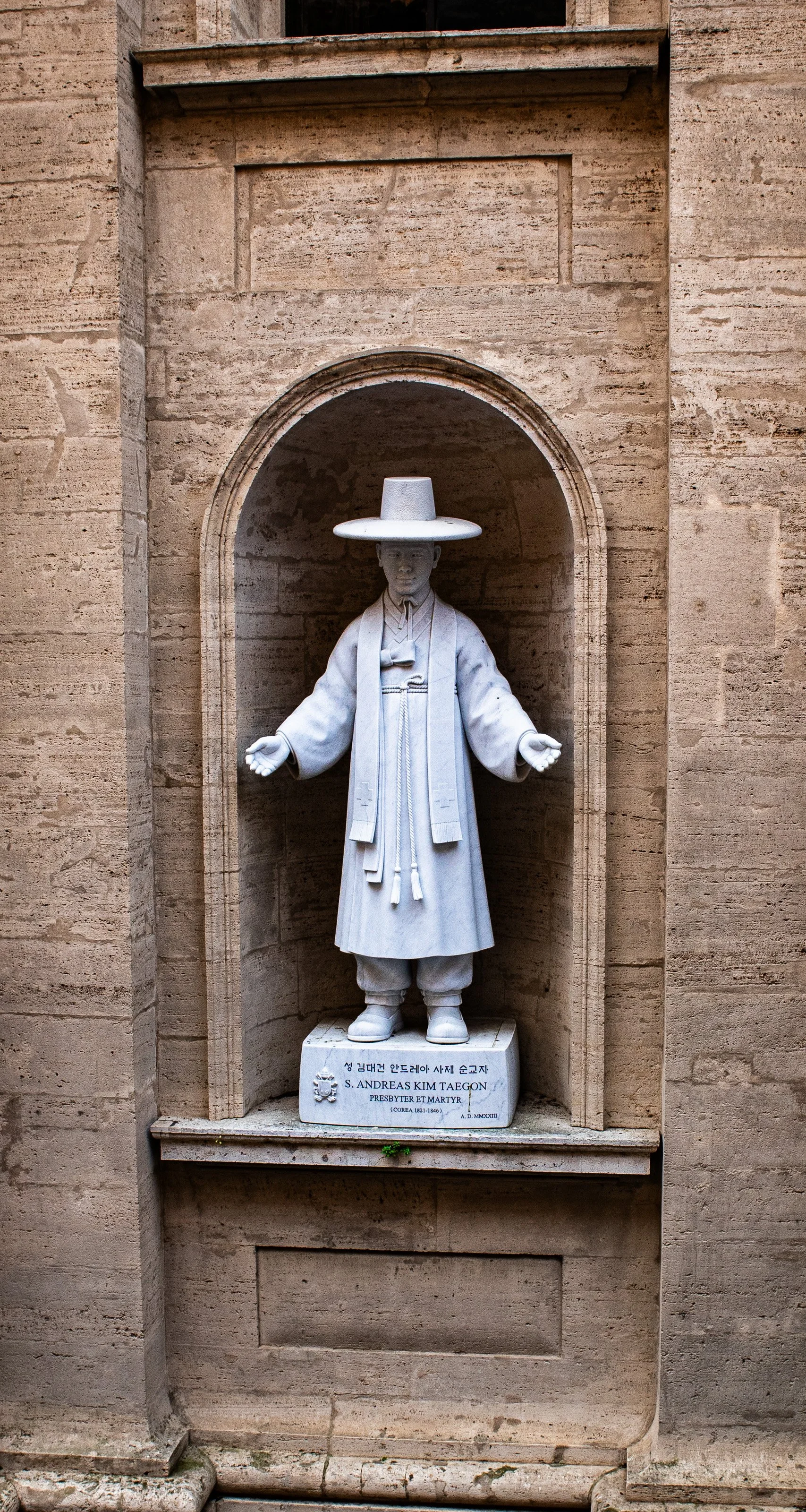 VaticanPhoto-11.jpg