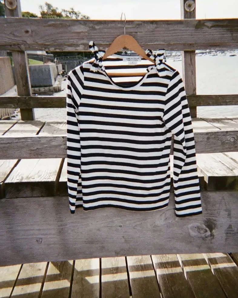 COMME BOW TEE.jpg