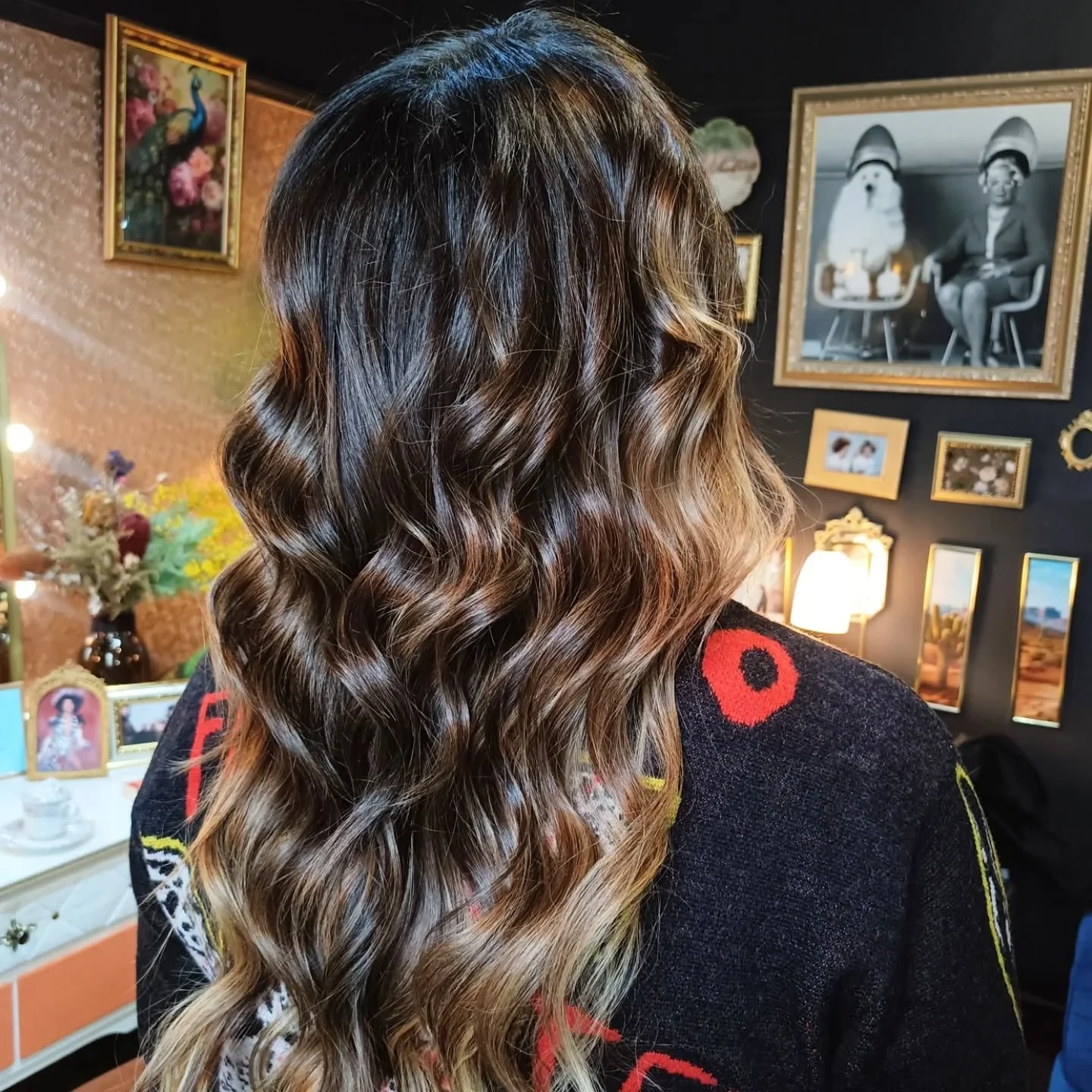 Chocolate caramel dream 💞 Brunette Balayage heading into the colder months ✨

#ohdarlinhairstudio #brunettebalayage #collingwoodhairdresser #haircolourist #blendedcolour