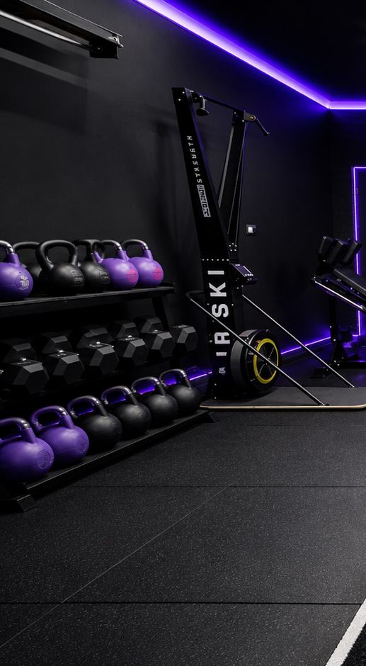 SkiErg and kettlebell training at Elite Athletic in Sydenham, used in functional fitness and strength and conditioning classes to build strength, power and full-body fitness.