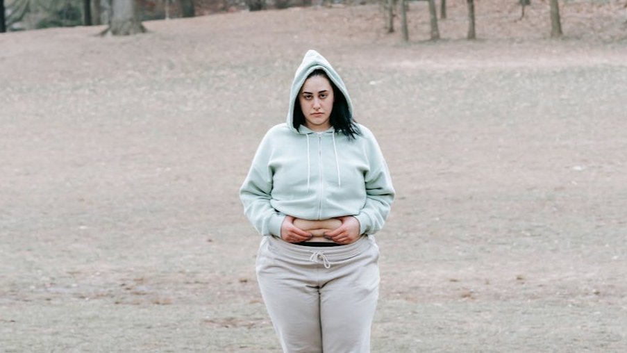 Gen Z’s Body Image Crisis: 40+ Alarming Statistics Behind Britain’s Mental Health Emergency