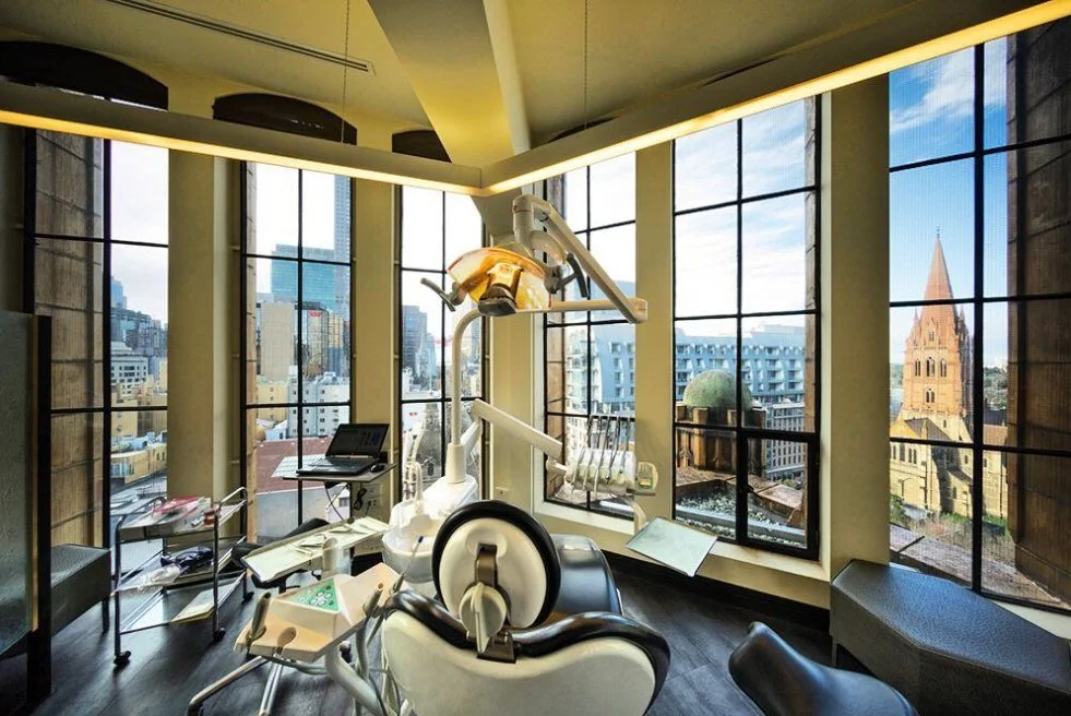 smile-solutions-level-1-treatment-room-windows-2.jpg.jpg