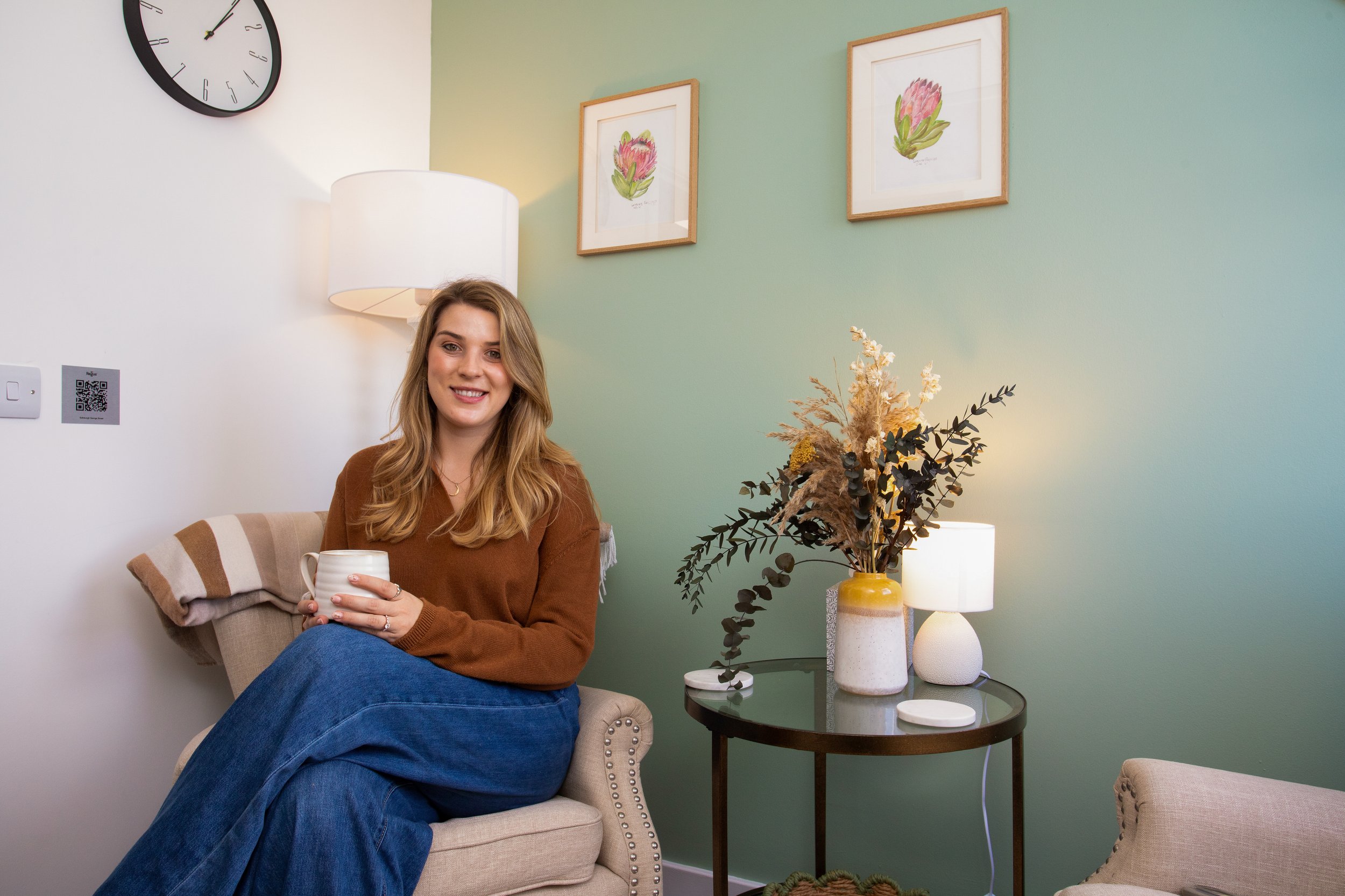 Burnout vs Exhaustion: How to Tell the Difference — and What to Do When Rest Stops Helping&nbsp;
