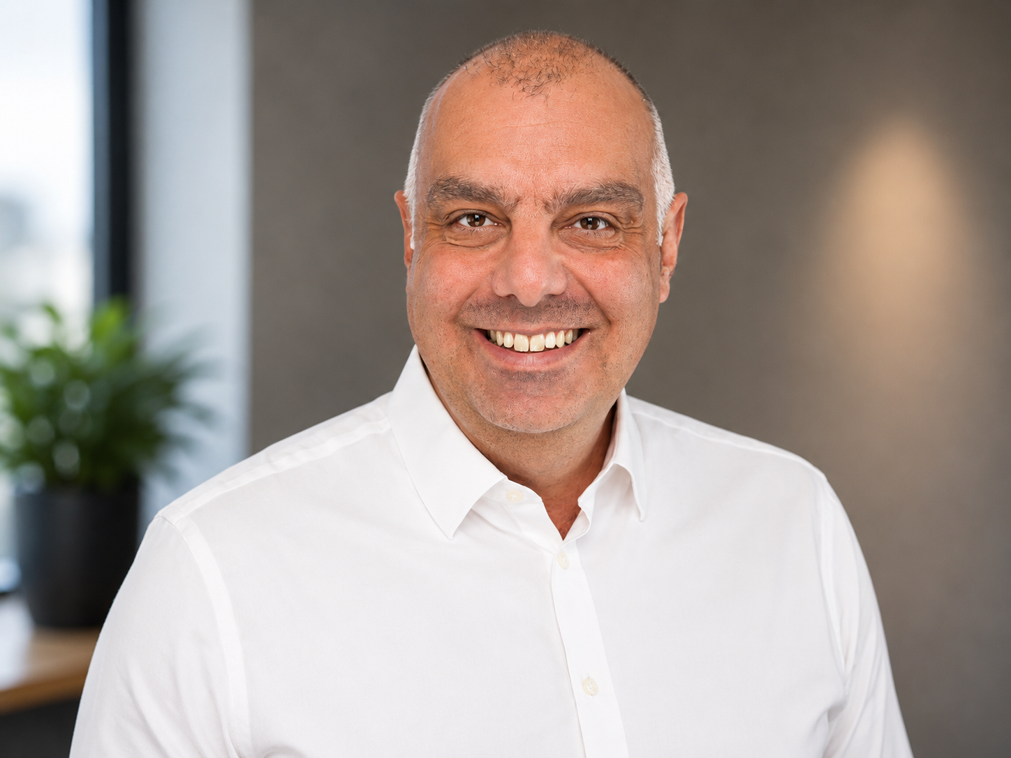 Christian Wolf Founder & Serial Entrepreneur