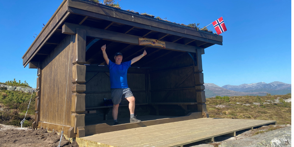 Eldsjeler har bygd gapahuk på toppen av Ellingsøya