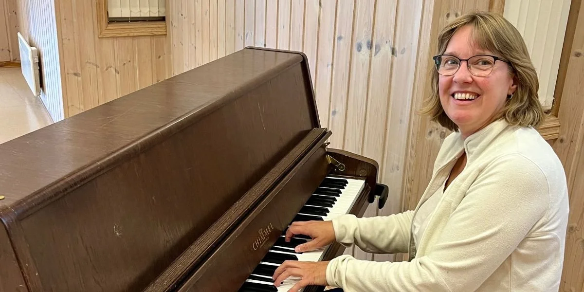 Frivilleg pianist på bedehuset