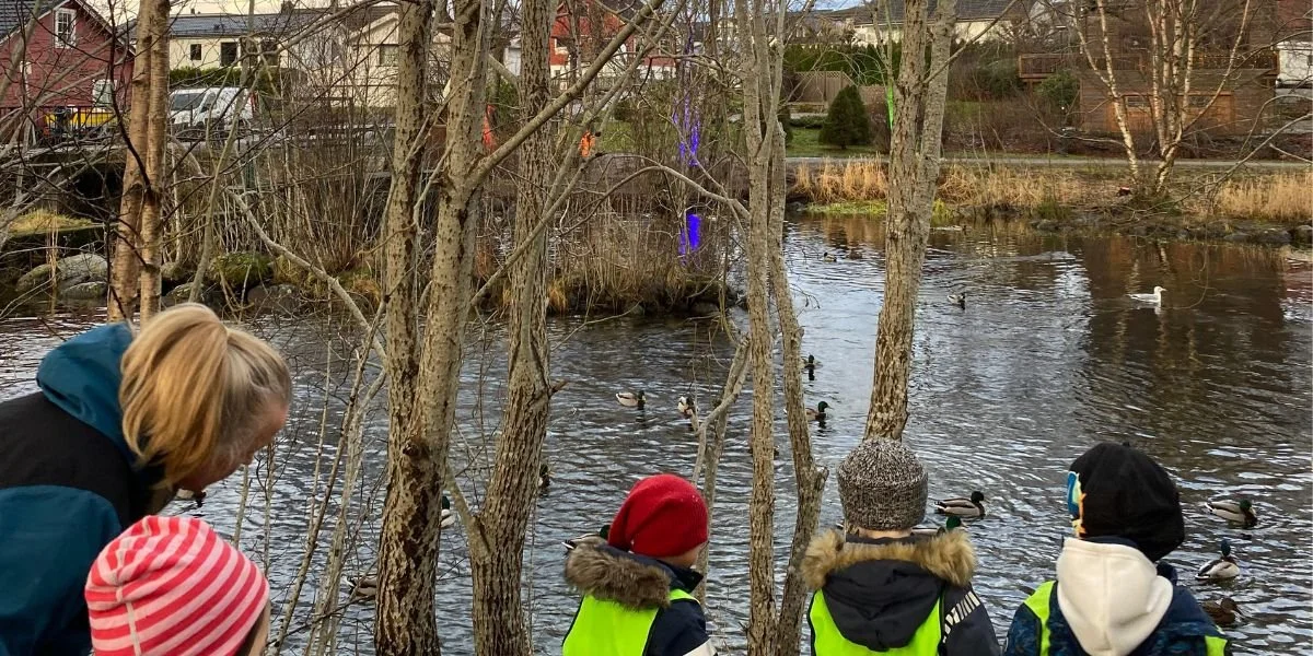 Turgruppa på tur i lysparken i VIka