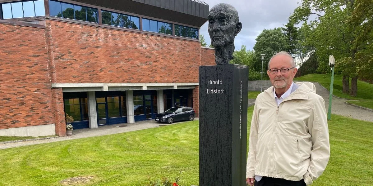 100 års markering etter Arnold Eidslott