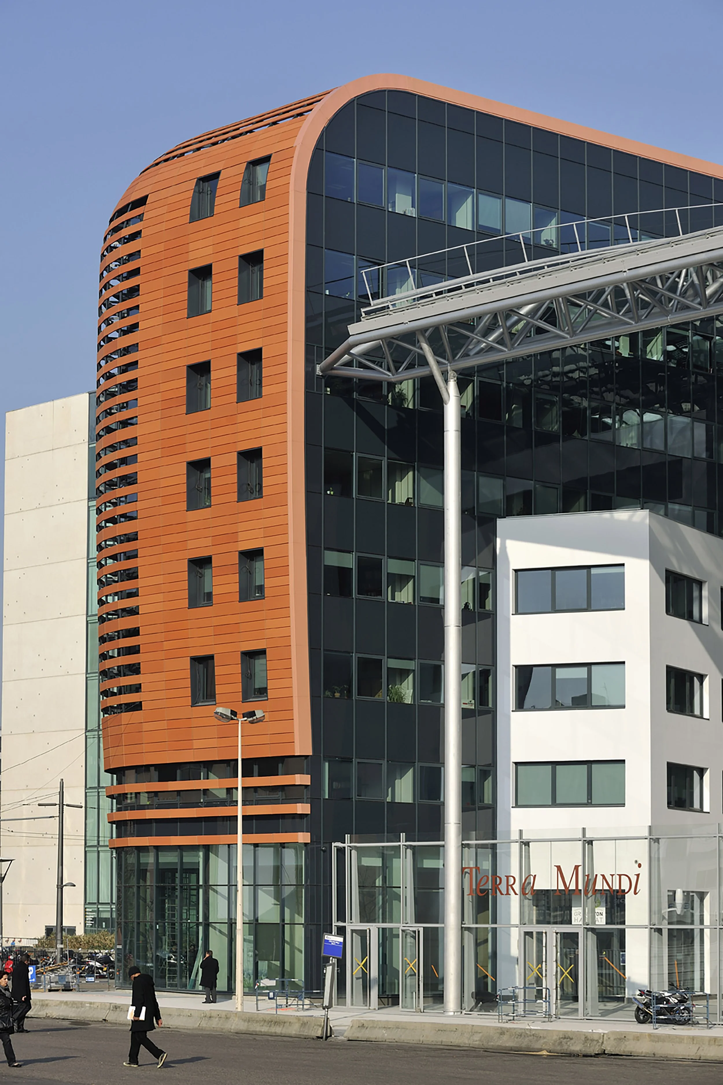 opaclyon-09.jpg
