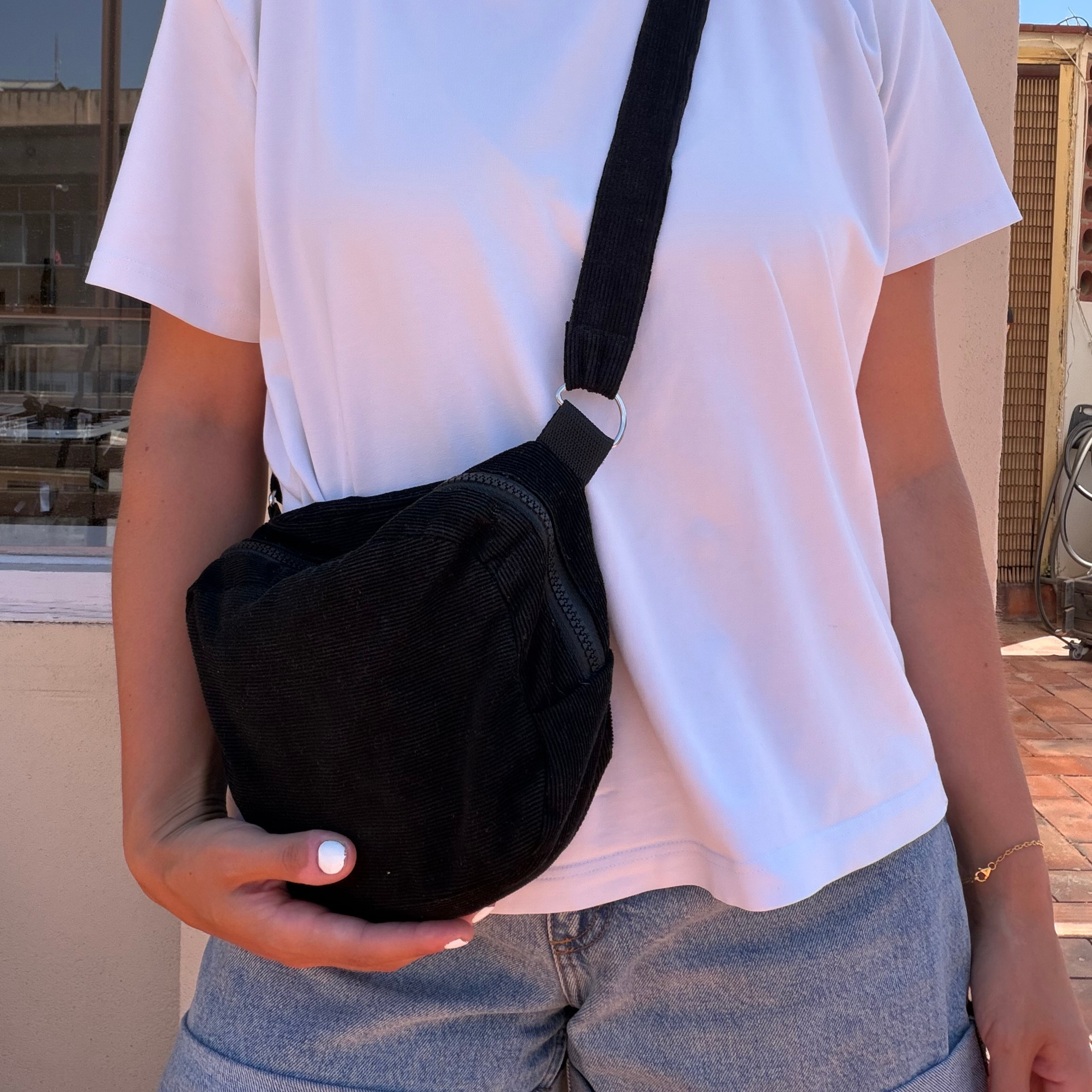 The Marina Crossbody Image 6