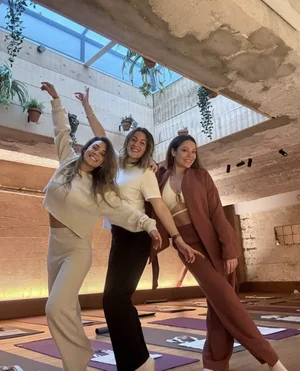 Journée libération émotionnelle à Paris avec Lucie Salinas, Eli et Cinzia