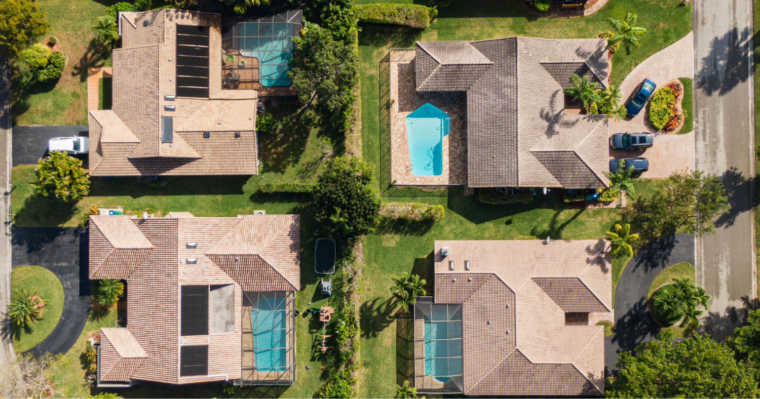 Roof Cleaning in Florida: What Homeowners Should Know