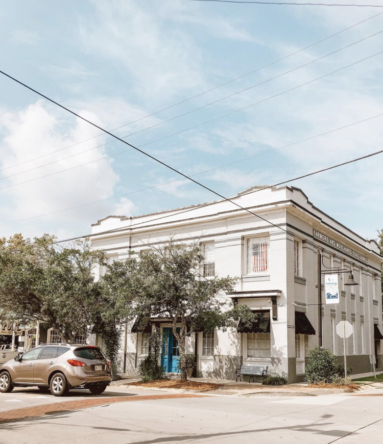 Sunny Days in Ocean Springs