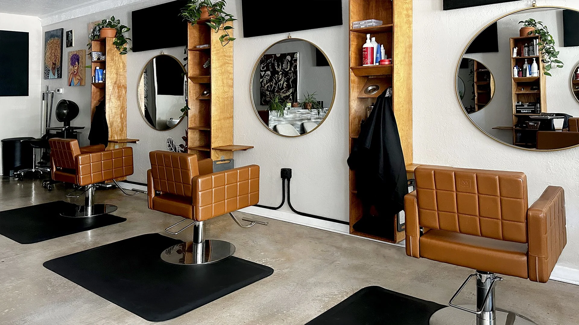 Roots Salon