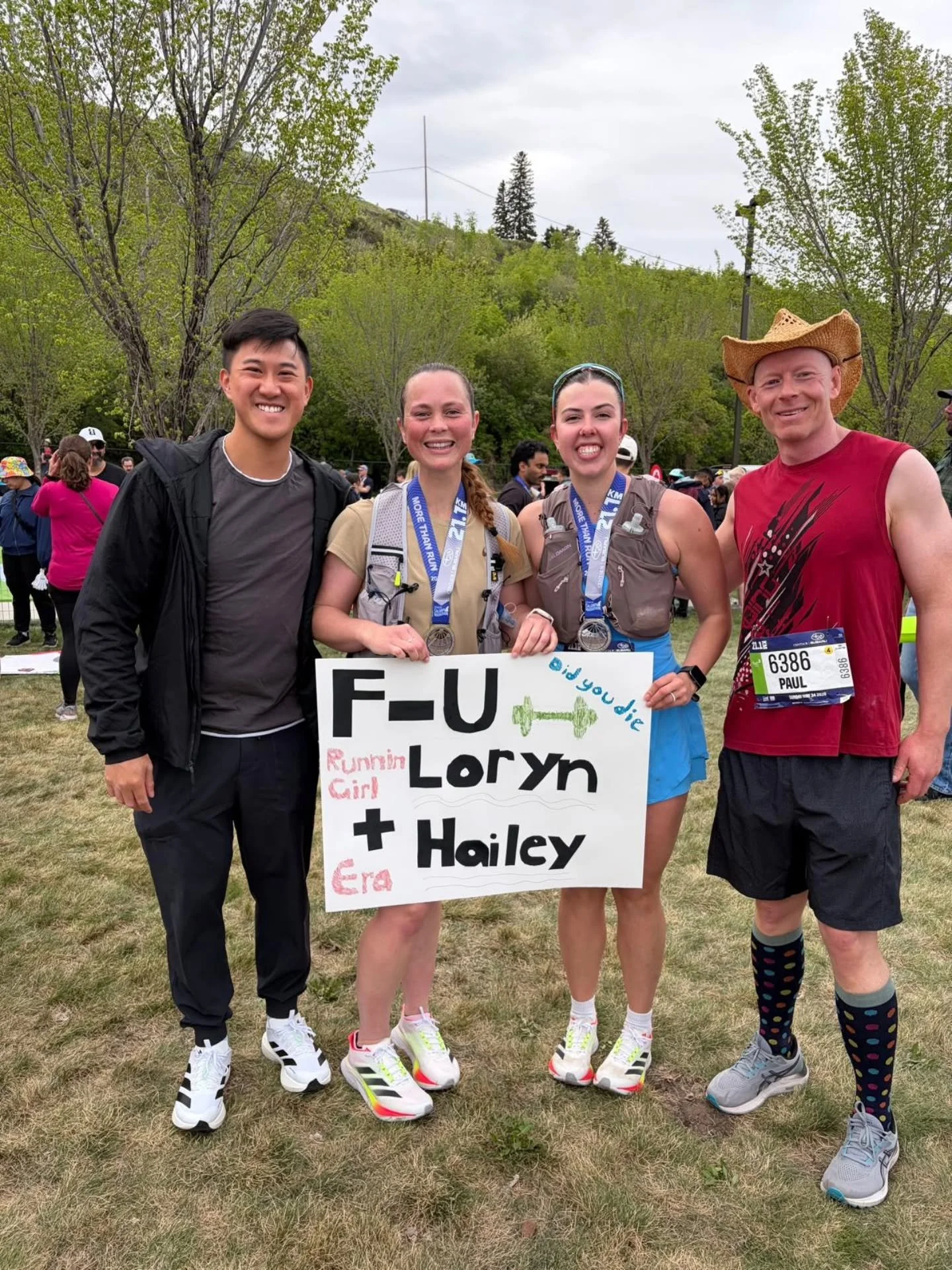 Coach @haileypamela_ has completed her first Half Marathon 👏 

Thank you so much for the love that was sent our way on Sunday. The FU team is truly something else 🖤🤍 

Also, I joke that she is becoming alarmingly more and more like me - turns out 
