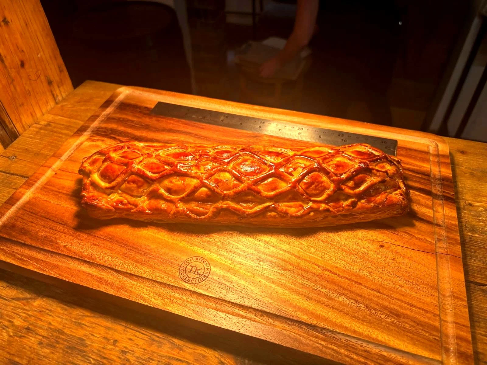 Perhaps we should give this one a special name. Any suggestions? (clean suggestions). Where else can you order a proper sausage roll by the inch ?
#spalding #southholland #spaldinglincolnshire