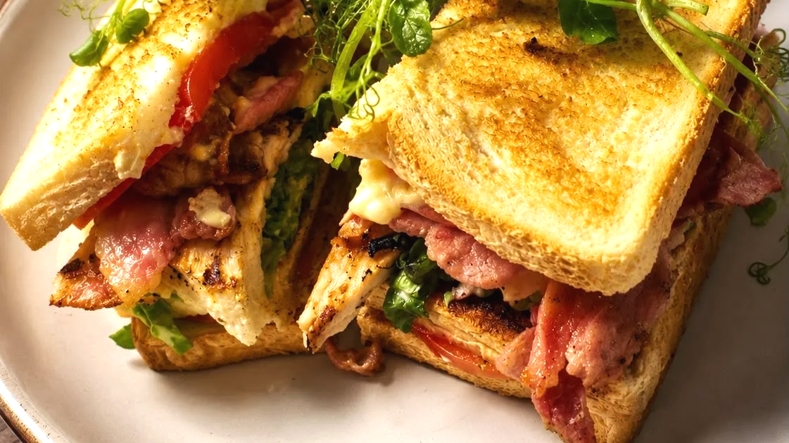 club+sandwich+pub+food+spalding.png