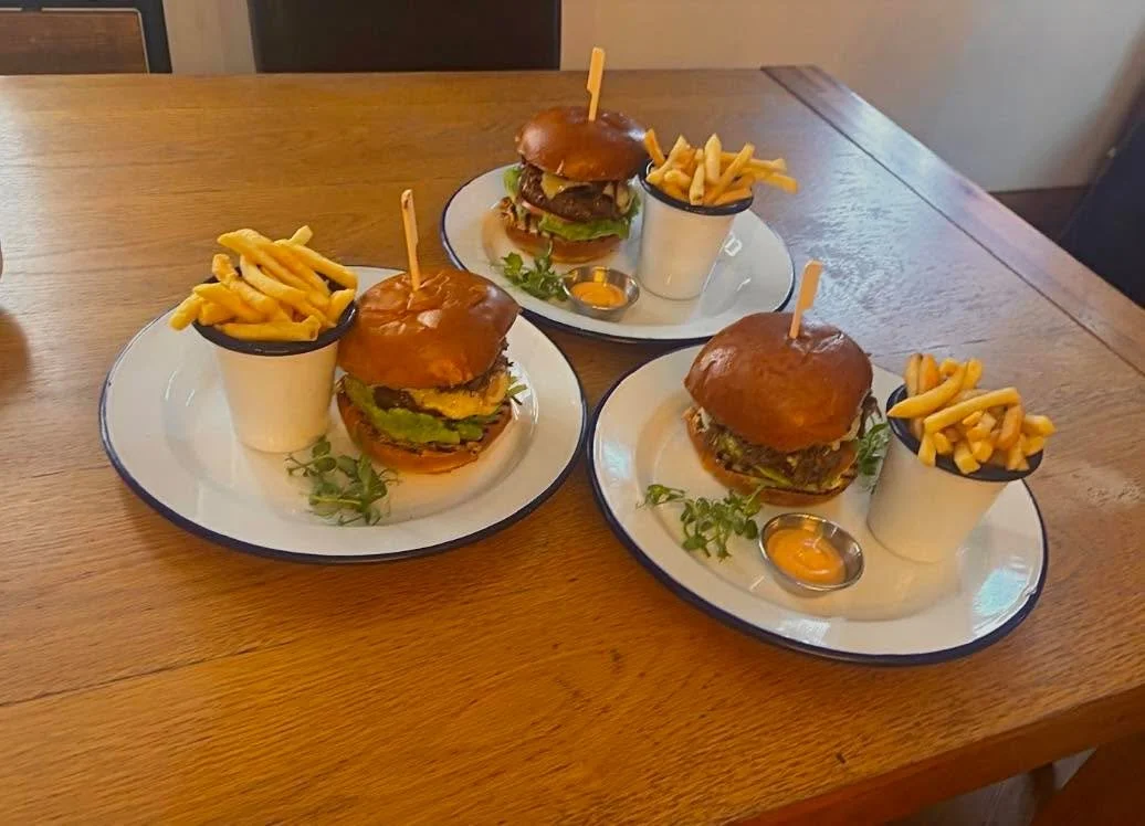 🍔 THE DOUBLE BEEF STACK IS STAYING🍔

It was meant to be a summer favourite&hellip; but honestly, we weren&rsquo;t ready to say goodbye. 👀

So good news: the Double Beef Stack is officially staying on our Autumn Menu! 🍂🔥

Two juicy beef patties, 