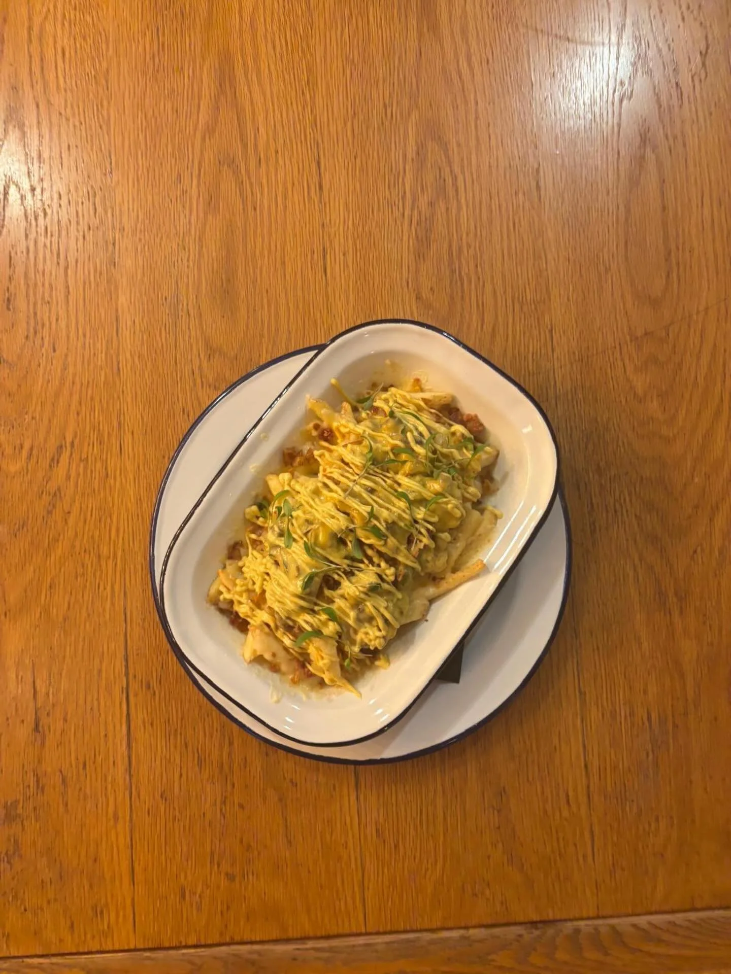 🍟👑 HAVE YOU TRIED OUR CORONATION CHICKEN LOADED FRIES? 👑🍟

Fancy something a little different? 😍

Our Coronation Chicken Loaded Fries are packed with flavour and topped with delicious coronation chicken, creamy sauce and a finishing touch of fre