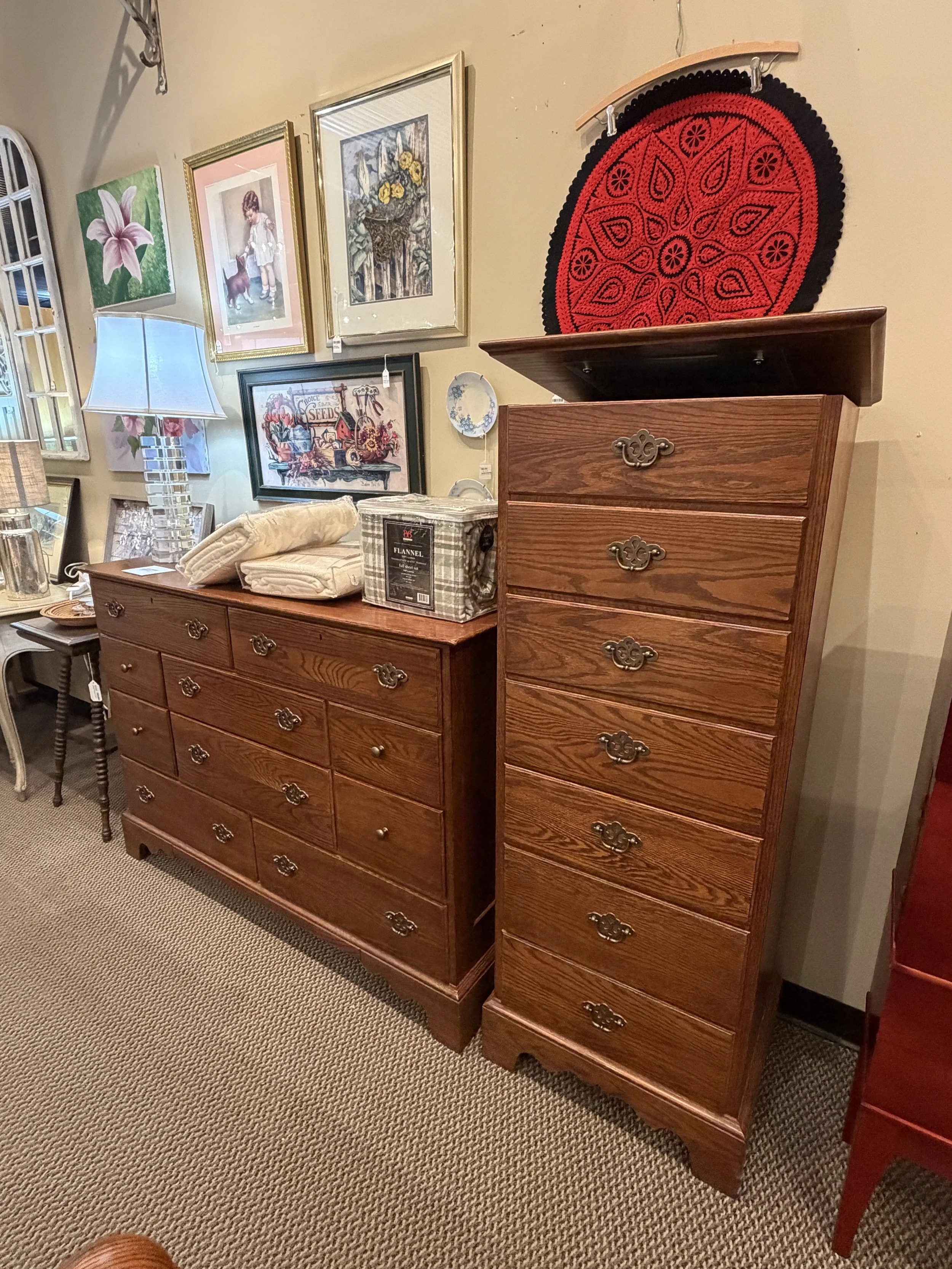 Thomasville 5 Piece Bedroom Set $1,500
