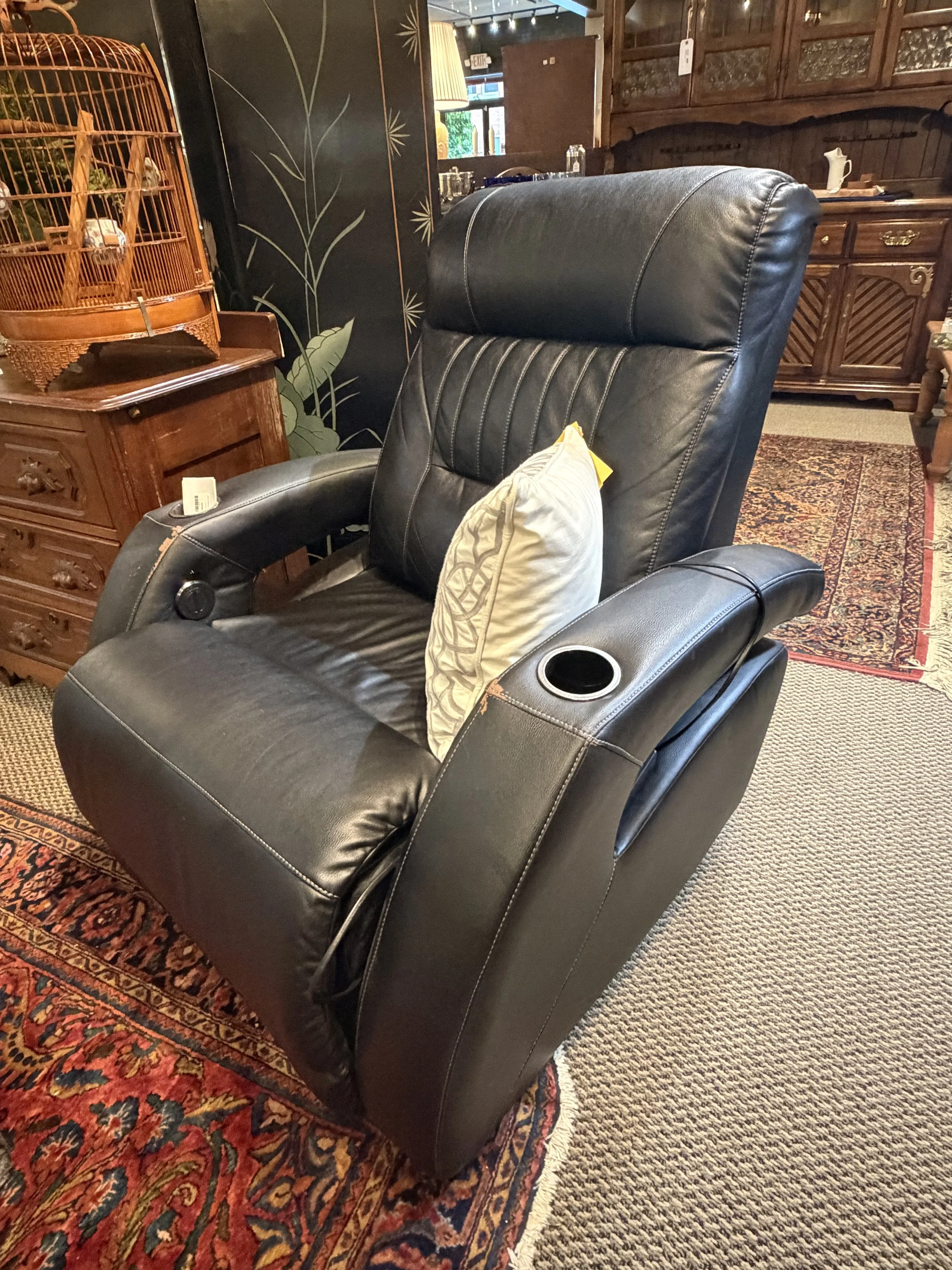 Vegan Leather Gaming Chair $250