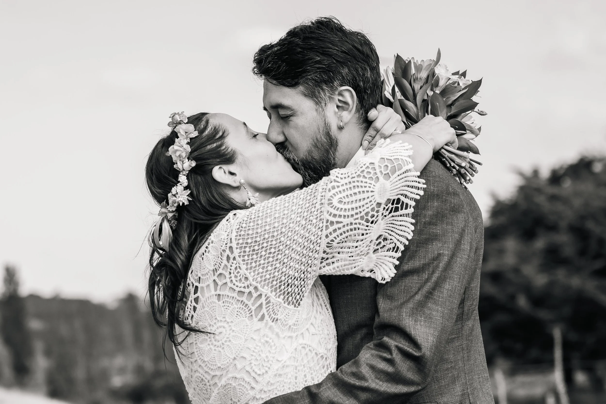 novios-boda-campestre.jpg