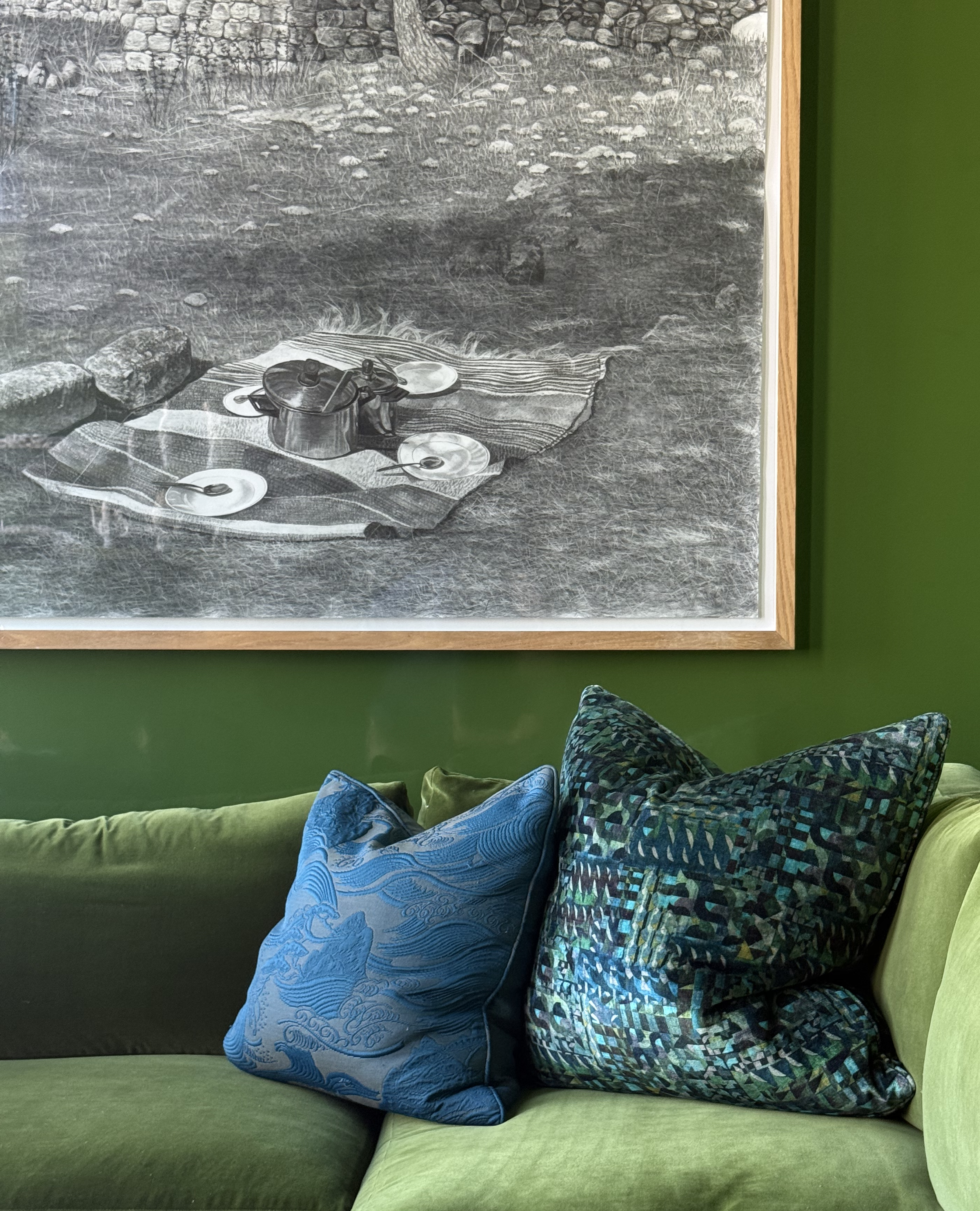 Idliby_library_couchcloseup.png