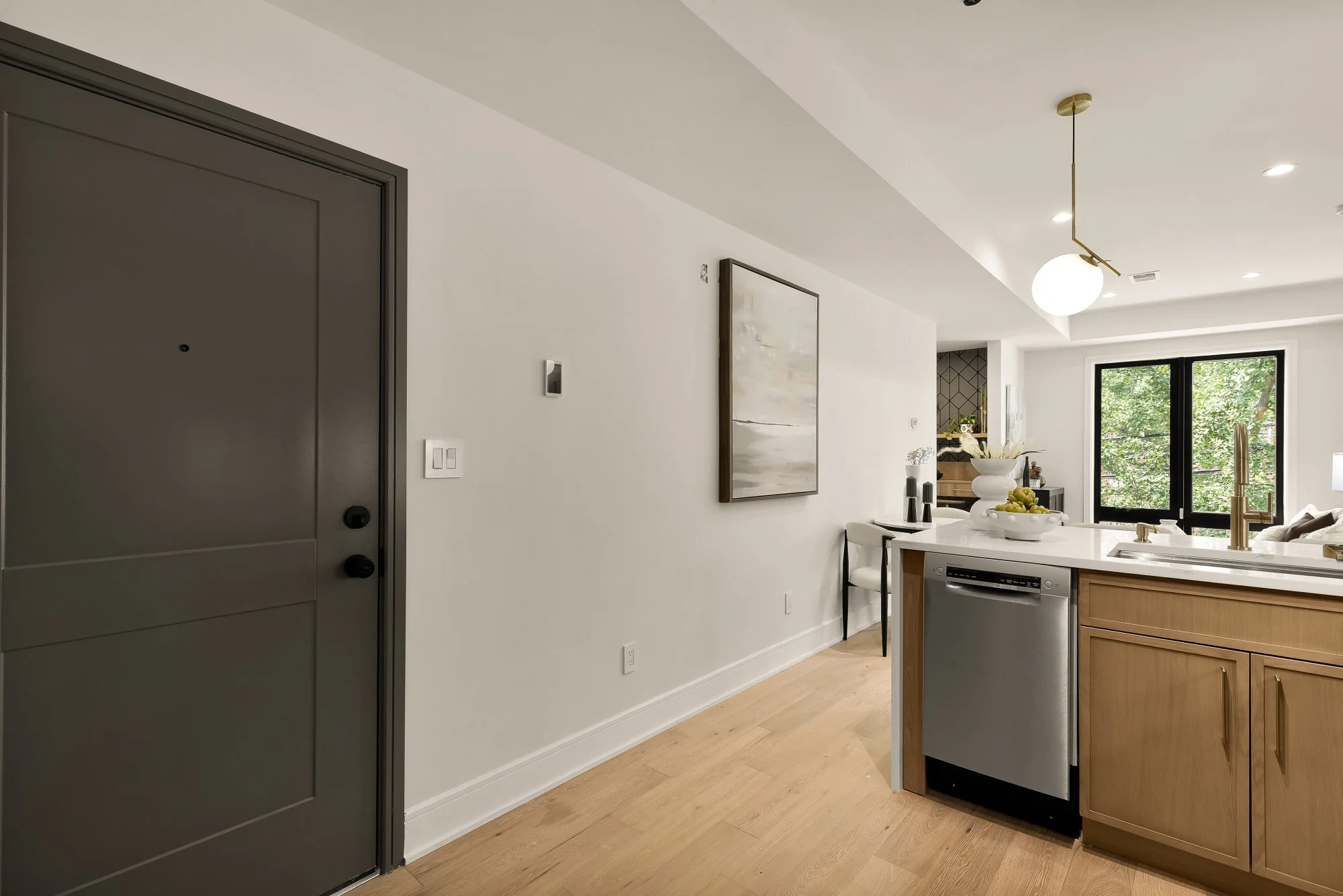 3319 12th St NE 7-0008.jpg