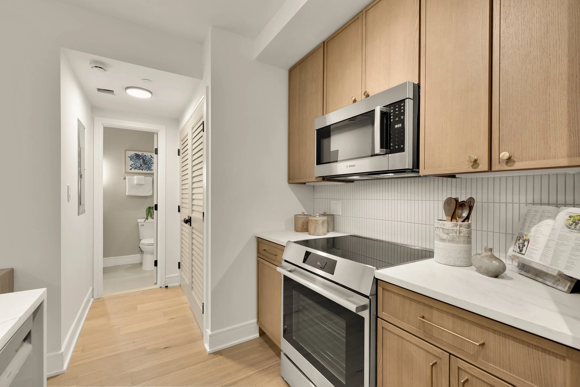 3319 12th St NE 2-0013.jpg