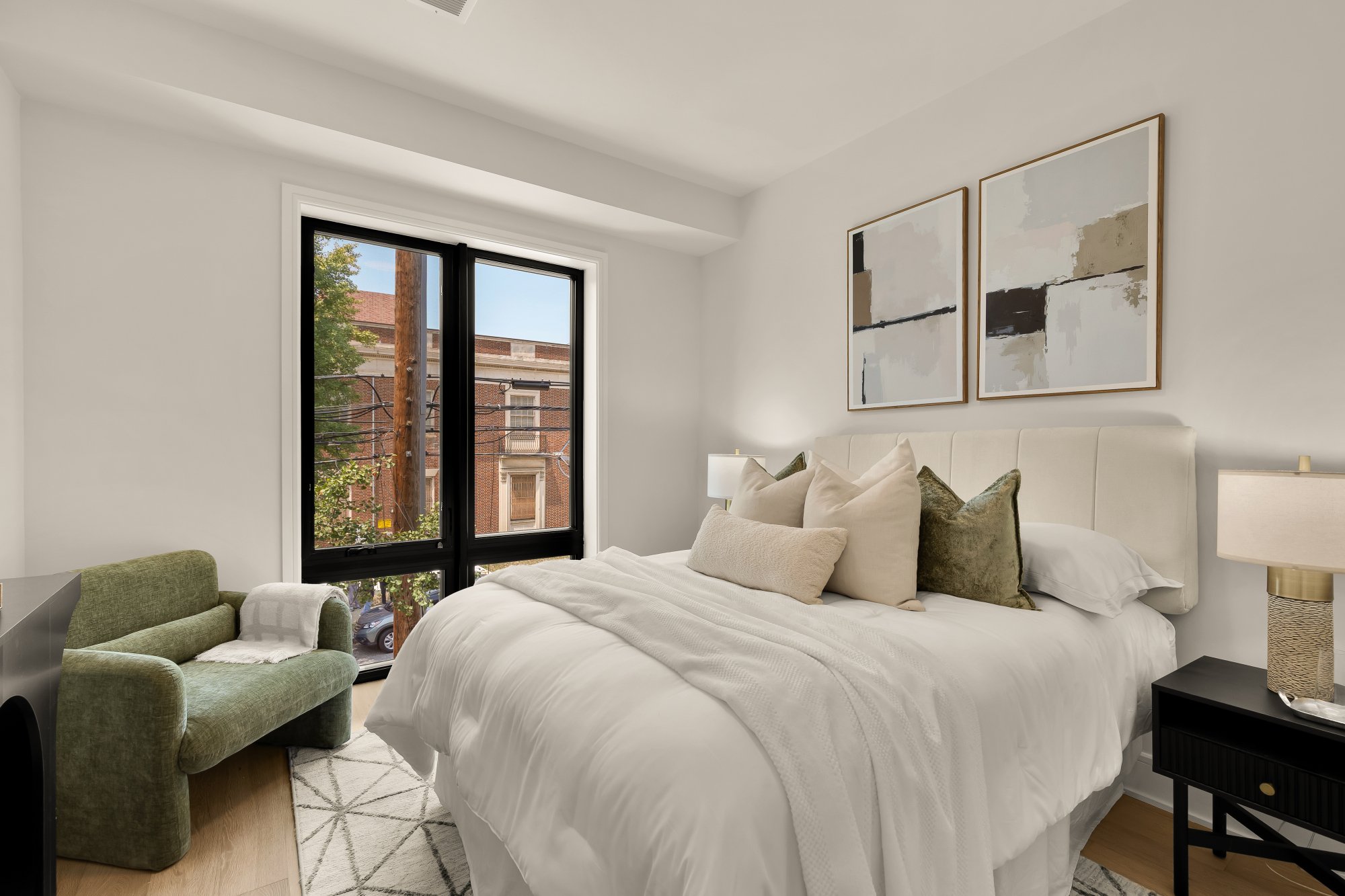 3319 12th St NE 7-0030.jpg