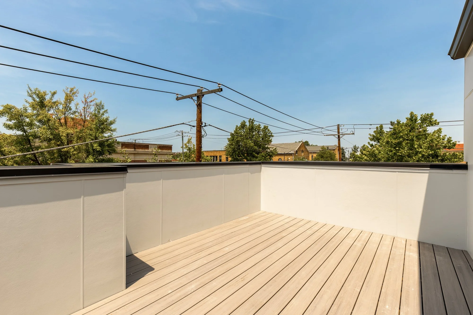 3319 12th St NE 7-0024.jpg