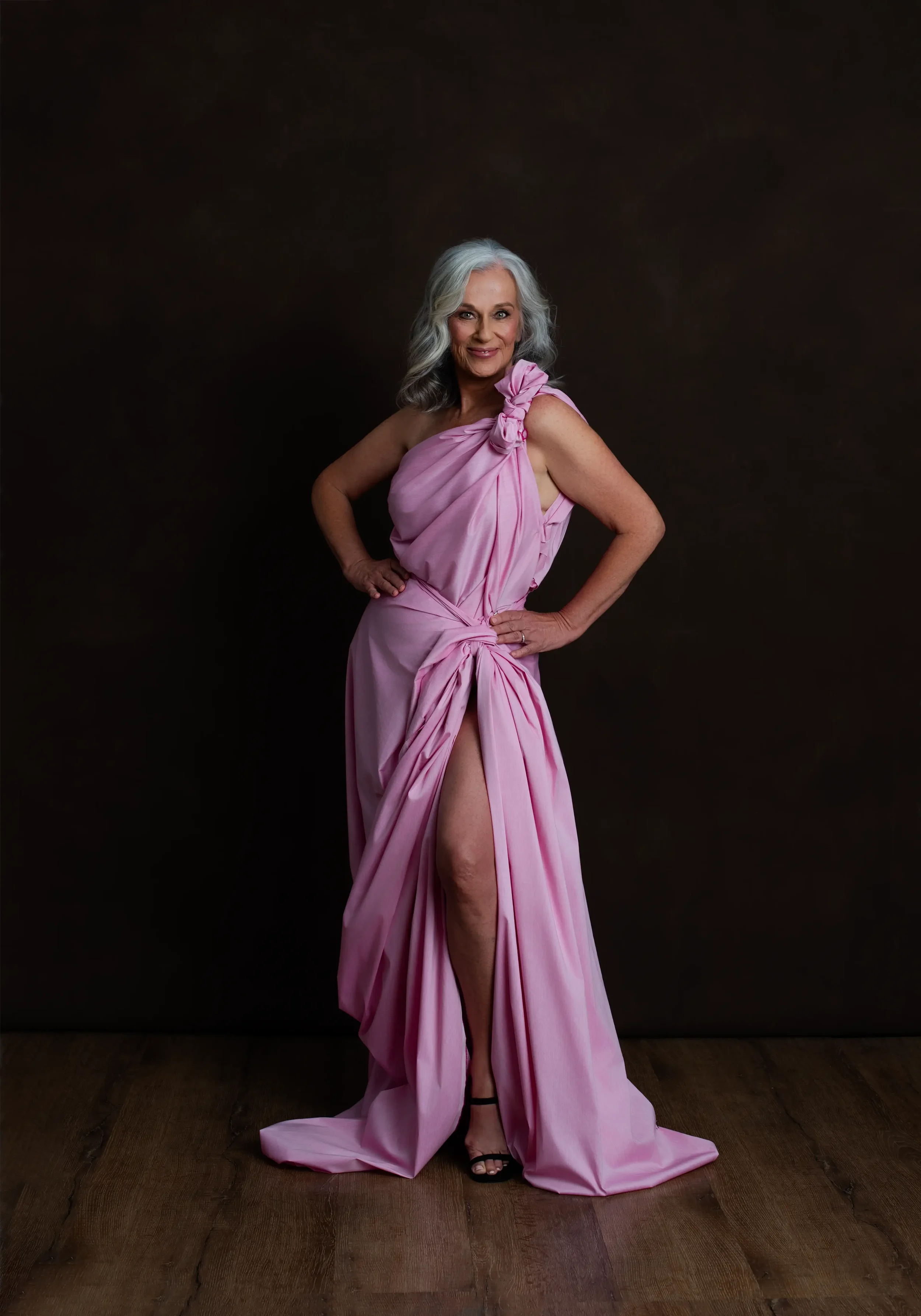 vividity photography by Jennifer Taylor_FROCKTOBER-glenda_04.webp