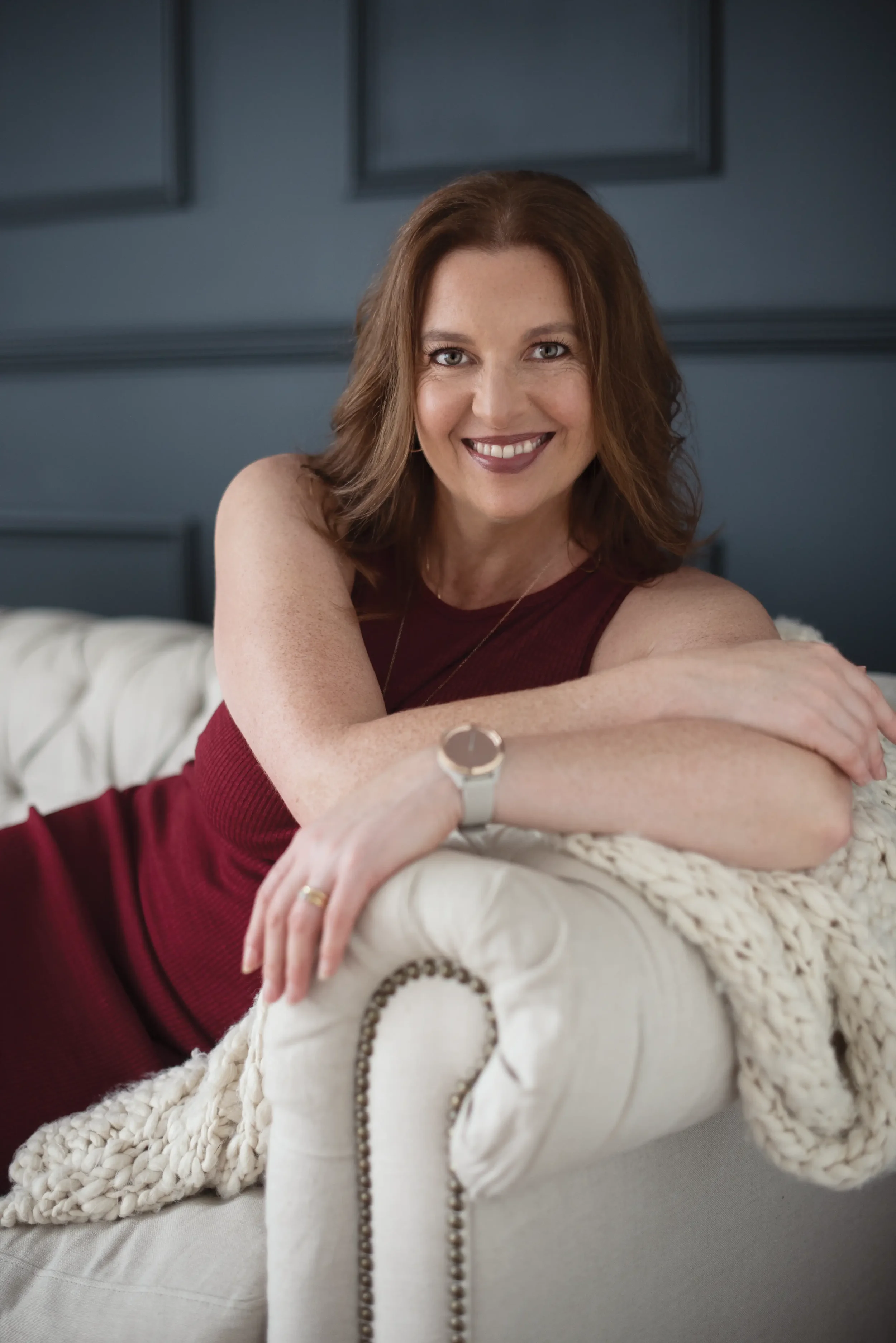 vividity-jennifer-taylor-chair_03.webp