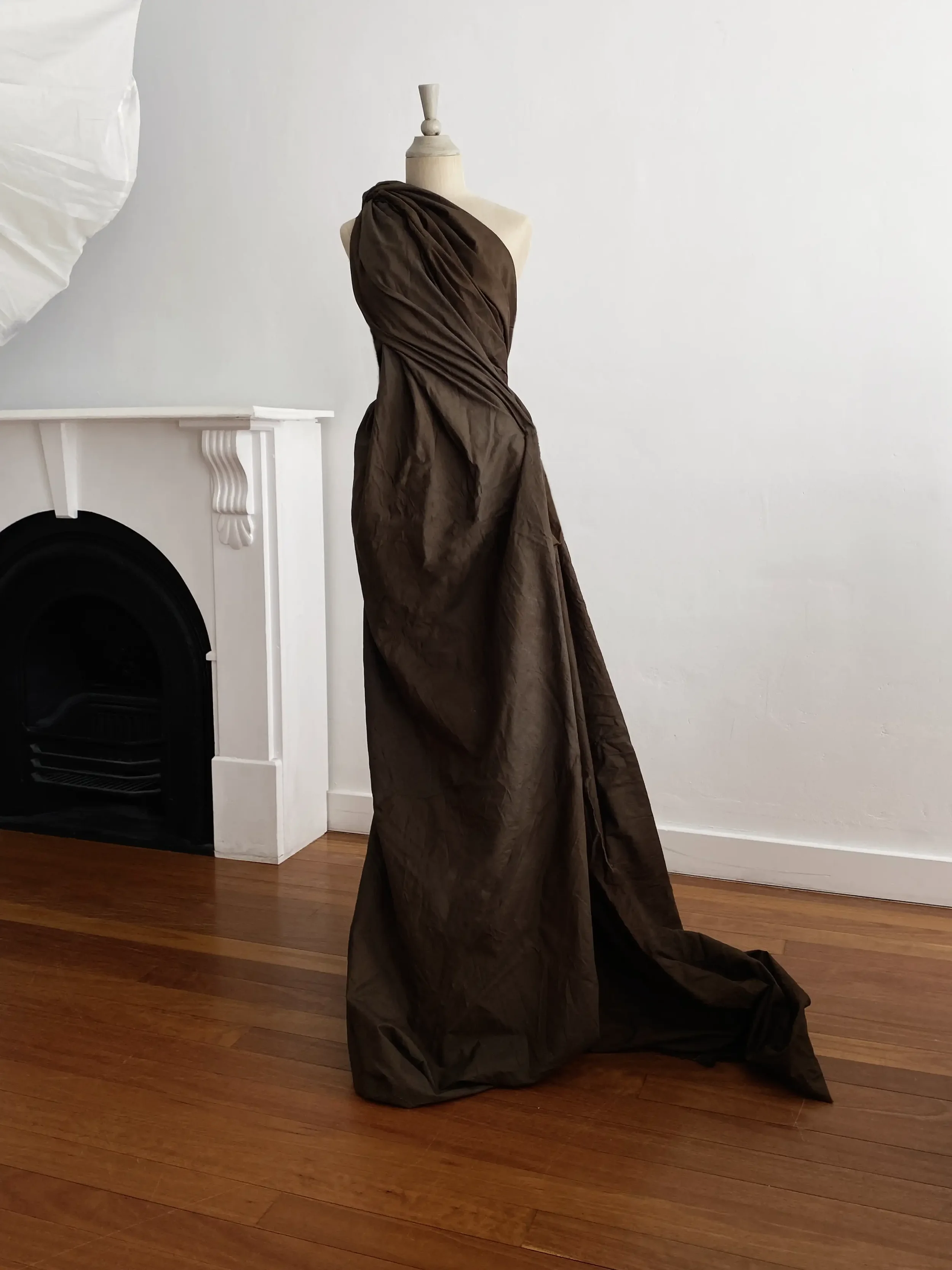 backdropMockFrock.webp