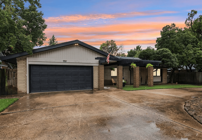 5 Garage Door Repair Tips Every Tulsa Homeowner Should Know