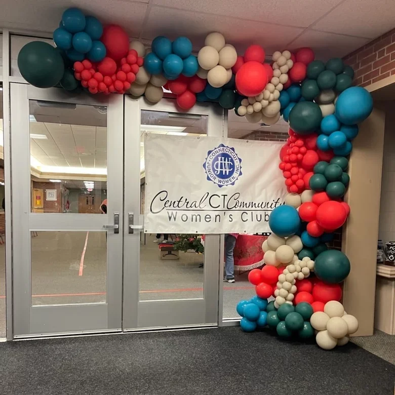 Central CT Community Woman's Club Holiday Craft