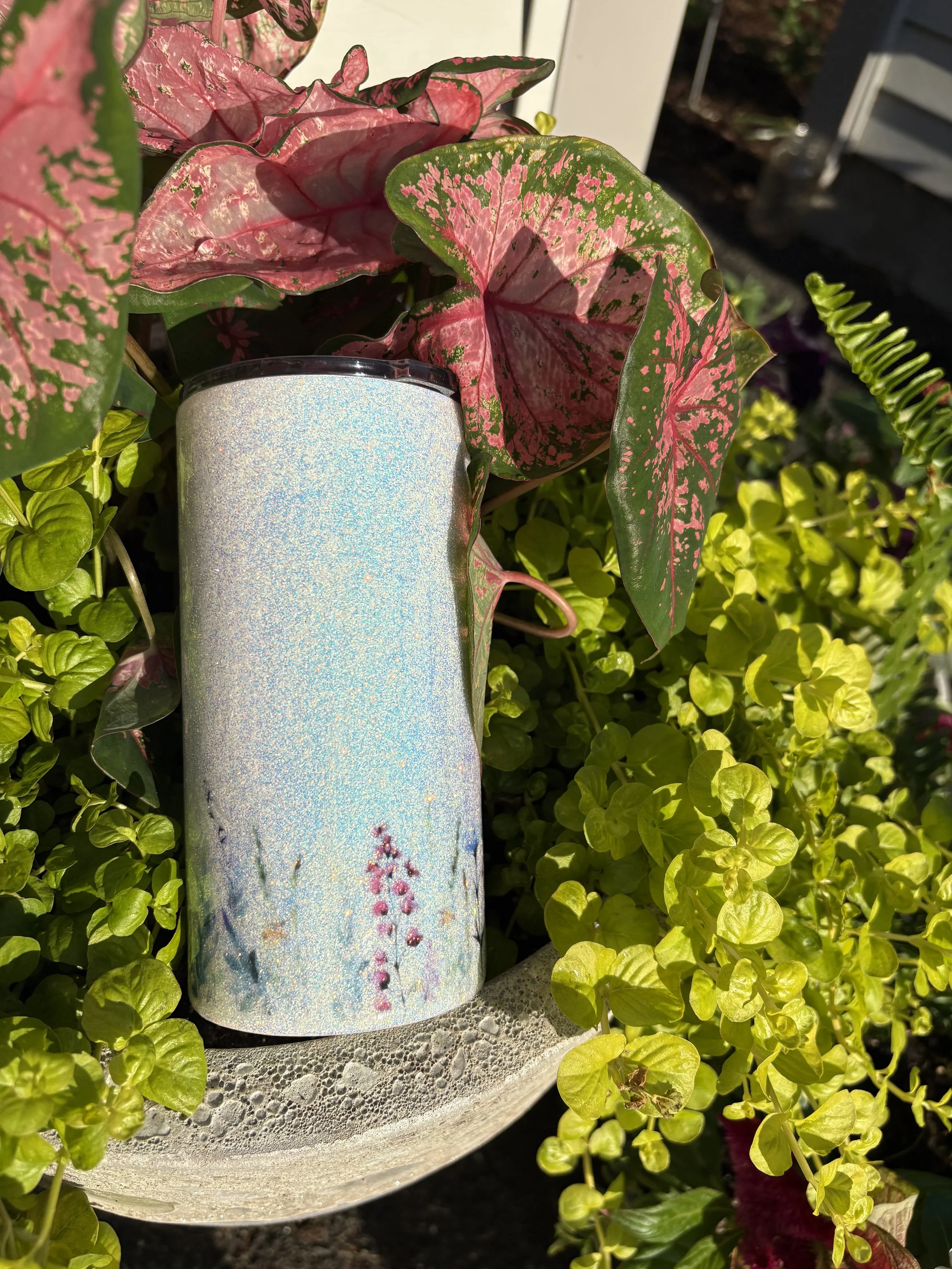 Red blue and yellow flowers on white glitter 16 oz