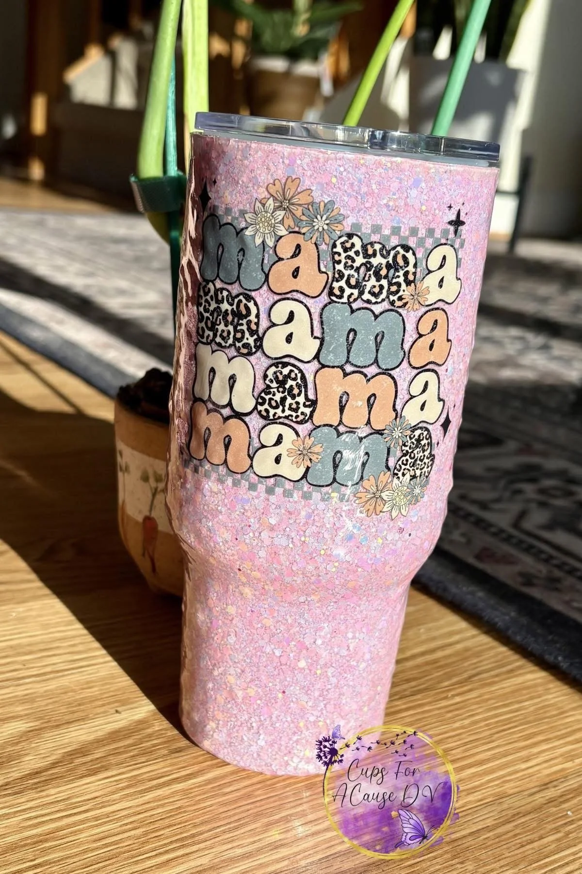 Mama on pink glitter 24 oz